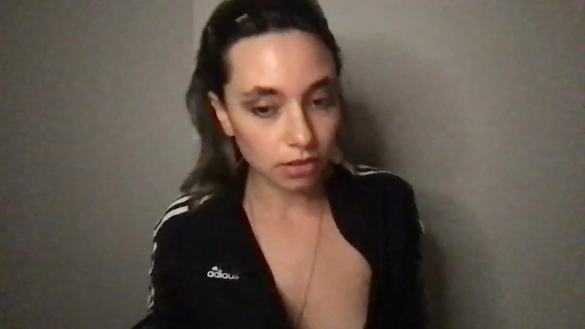 Gallery image thumbnail from Norajeann's myfreecams stream on, 12/18/2022, 12:28 image 15 of 20