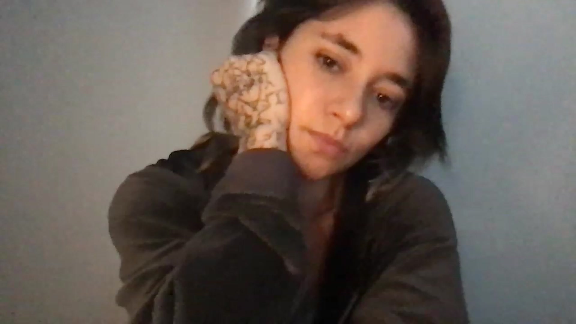 Gallery image thumbnail from Norajeann's myfreecams stream on, 12/19/2022, 24:16 image 5 of 20