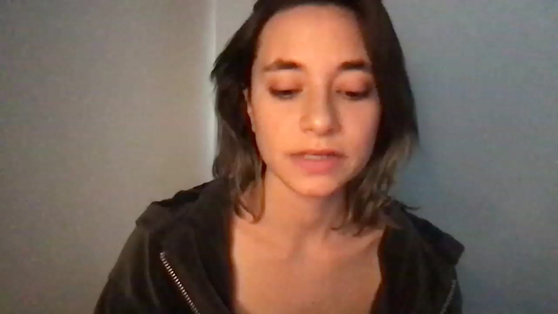 Gallery image thumbnail from Norajeann's myfreecams stream on, 12/19/2022, 24:16 image 18 of 20