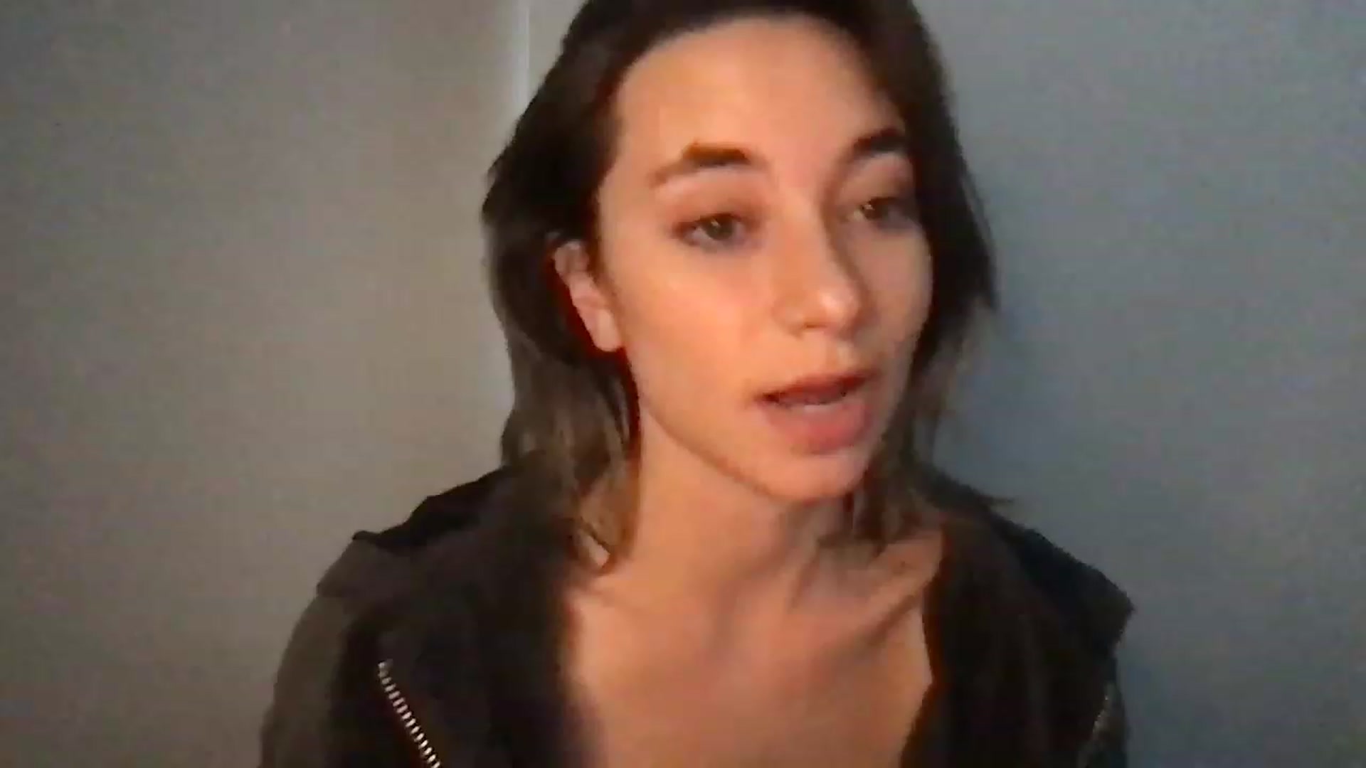Gallery image thumbnail from Norajeann's myfreecams stream on, 12/19/2022, 24:16 image 17 of 20