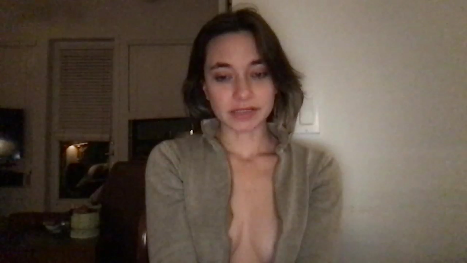Gallery image thumbnail from Norajeann's myfreecams stream on, 12/21/2022, 08:52 image 11 of 20