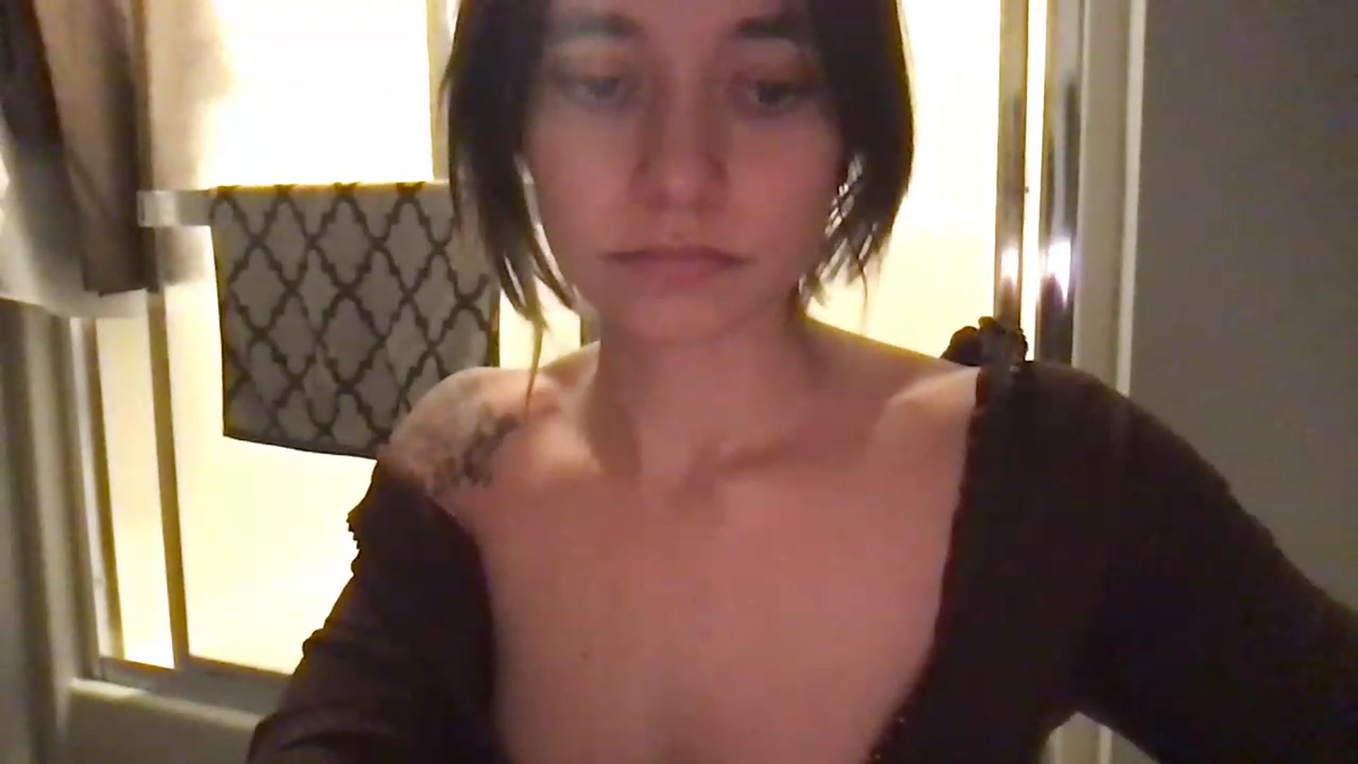 Gallery image thumbnail from Norajeann's myfreecams stream on, 12/25/2022, 02:24 image 17 of 20