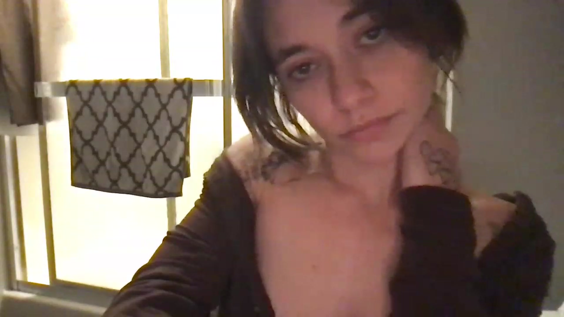 Gallery image thumbnail from Norajeann's myfreecams stream on, 12/25/2022, 02:24 image 16 of 20