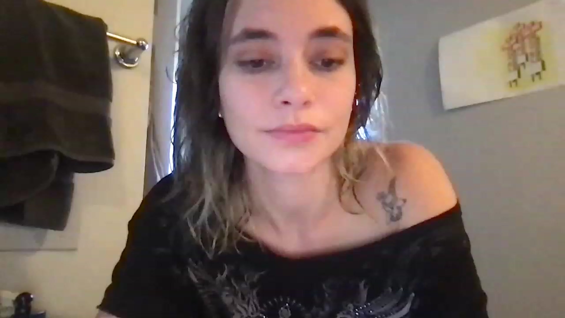 Gallery image thumbnail from Norajeann's myfreecams stream on, 12/26/2022, 17:32 image 14 of 20