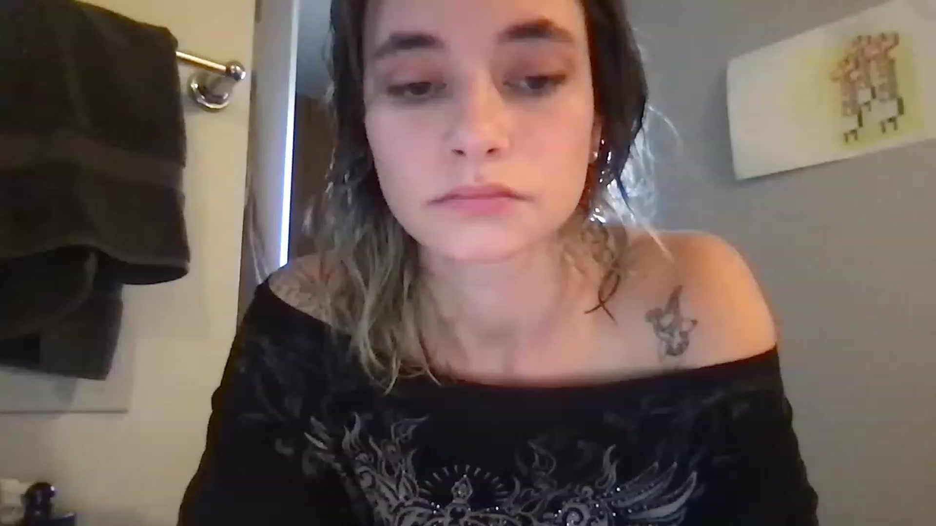 Gallery image thumbnail from Norajeann's myfreecams stream on, 12/26/2022, 17:32 image 13 of 20