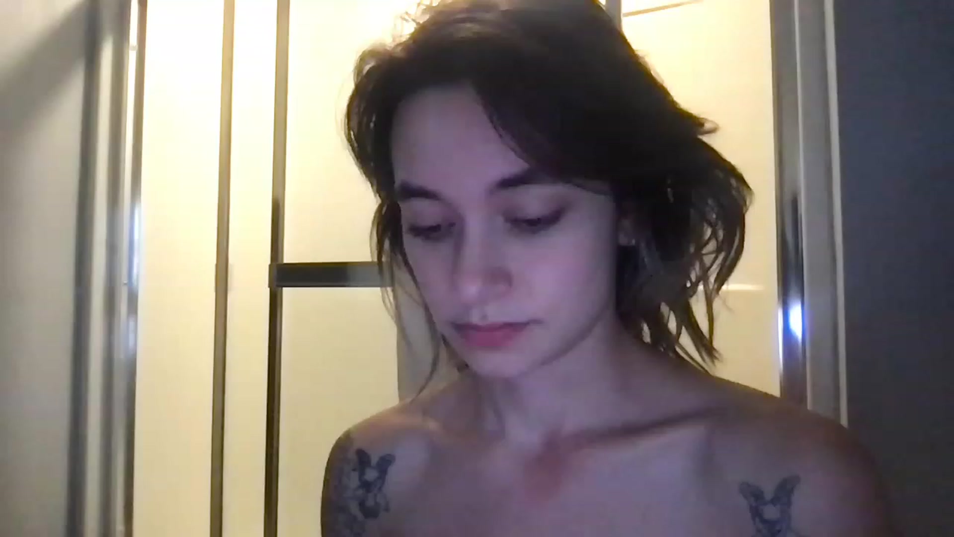 Gallery image thumbnail from Norajeann's myfreecams stream on, 12/27/2022, 20:03 image 1 of 20