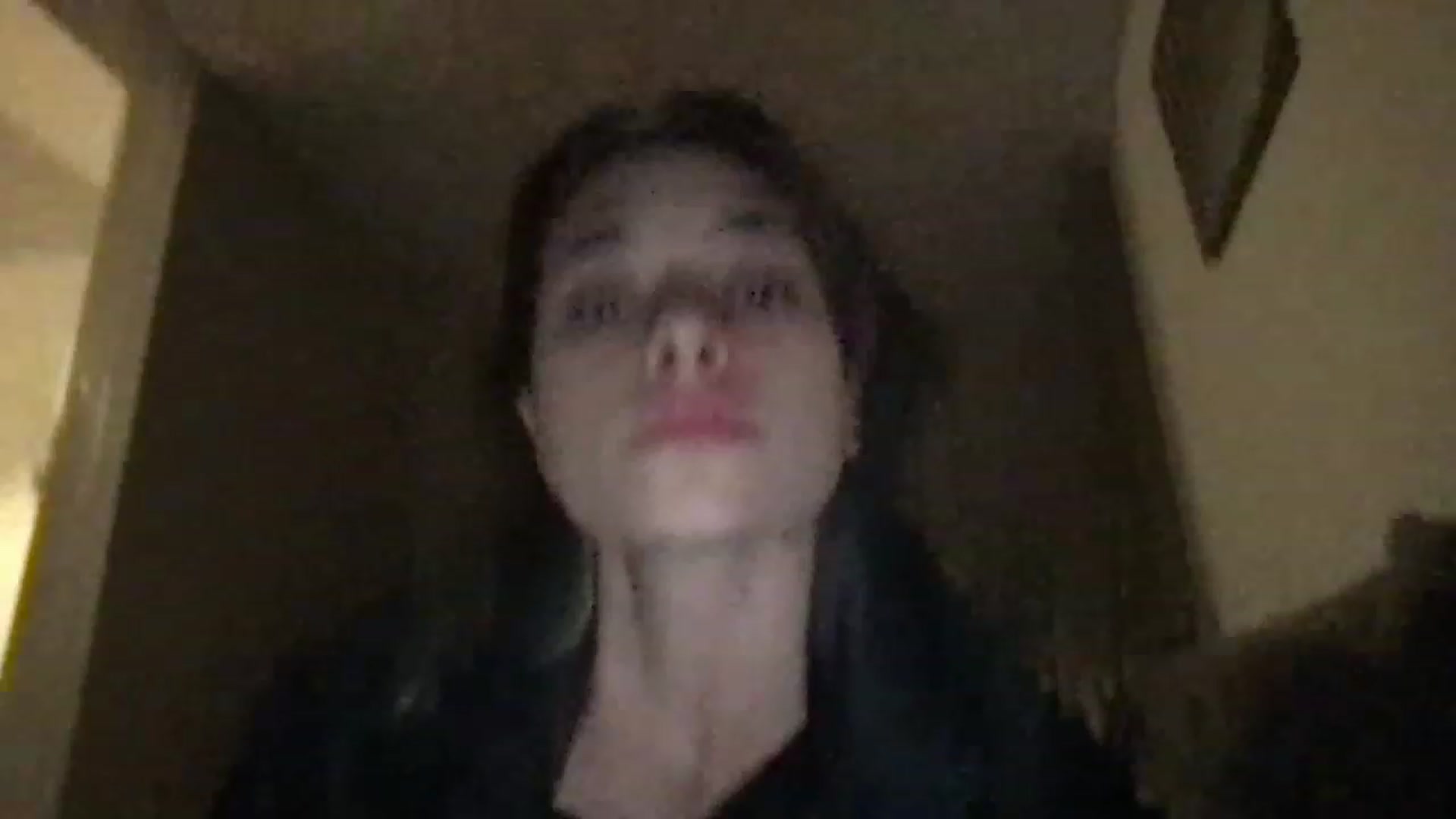 Gallery image thumbnail from Norajeann's myfreecams stream on, 12/27/2022, 23:31 image 17 of 20