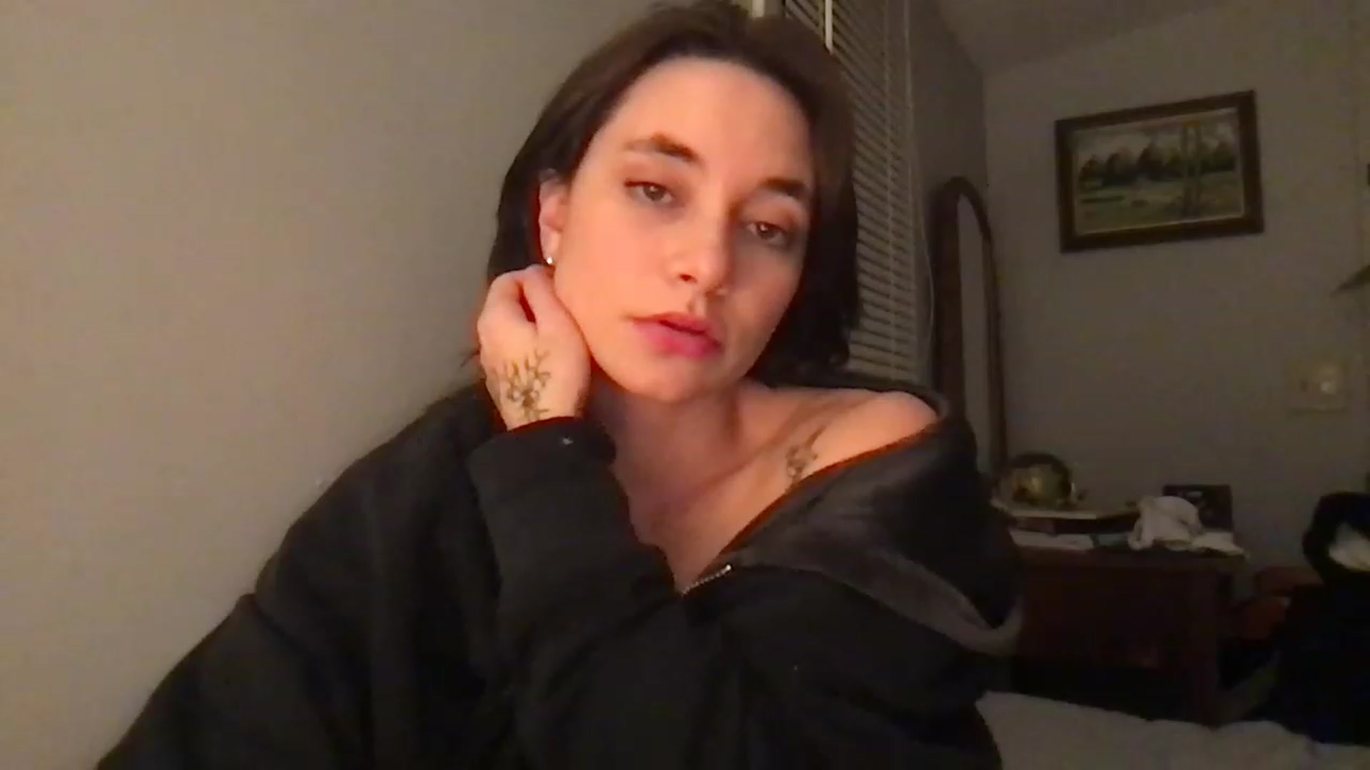 Gallery image thumbnail from Norajeann's myfreecams stream on, 12/31/2022, 08:11 image 5 of 20