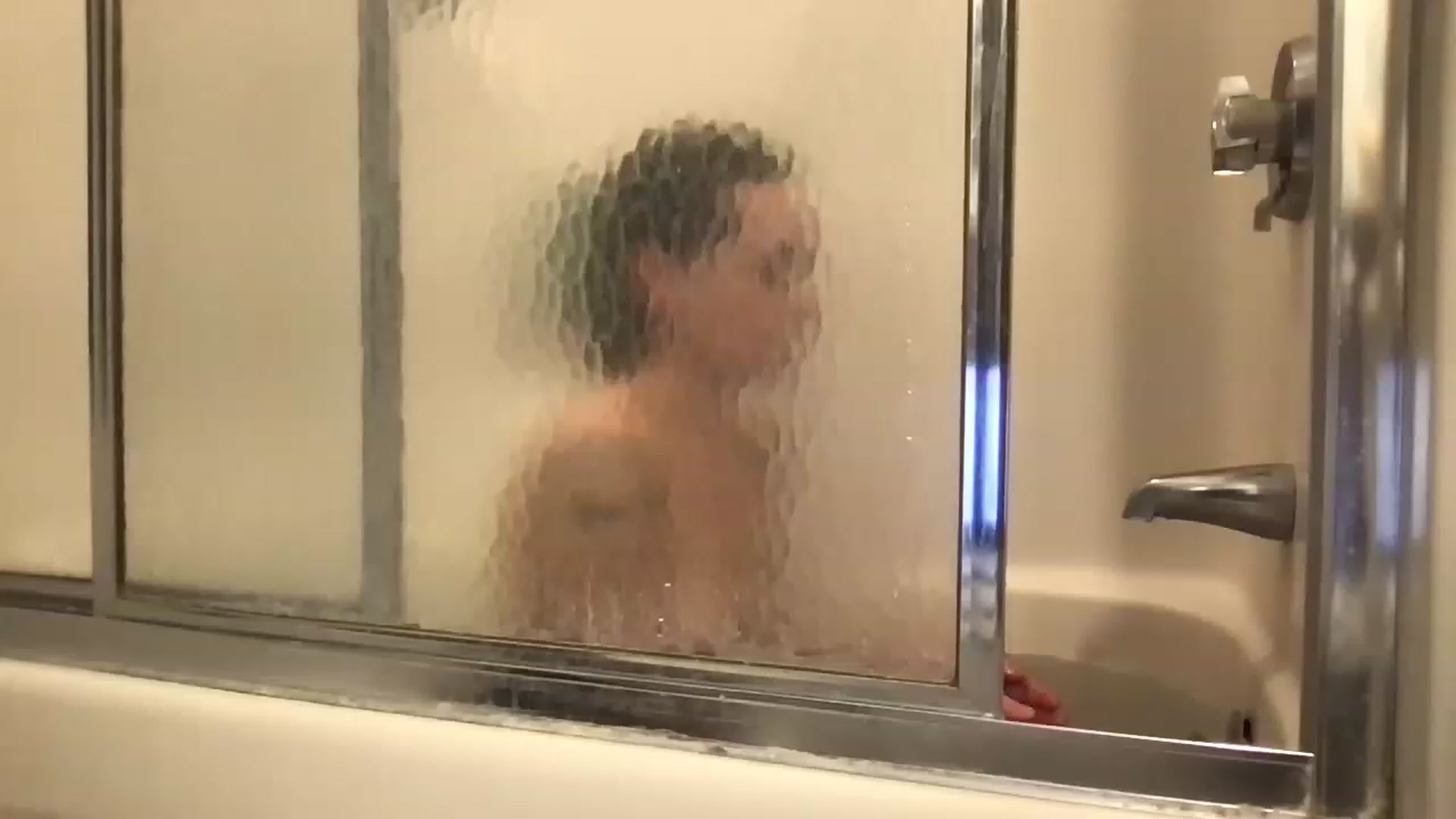 Gallery image thumbnail from Norajeann's myfreecams stream on, 01/01/2023, 22:41 image 12 of 20