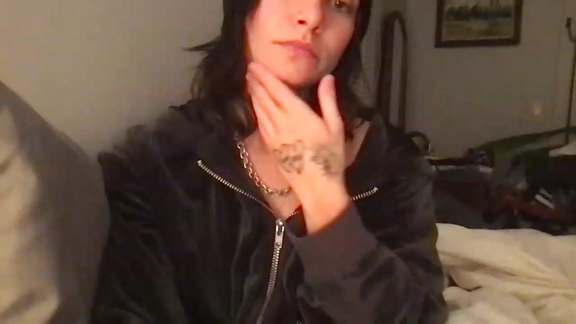 Gallery image thumbnail from Norajeann's myfreecams stream on, 01/03/2023, 07:14 image 15 of 20