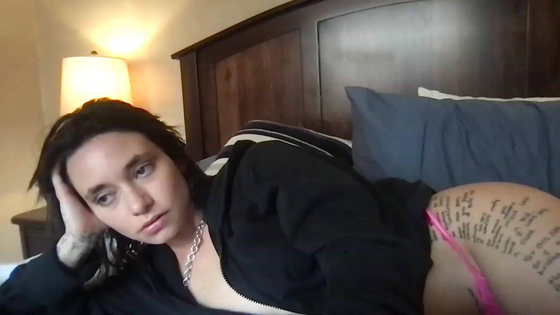 Gallery image thumbnail from Norajeann's myfreecams stream on, 01/05/2023, 20:39 image 11 of 20