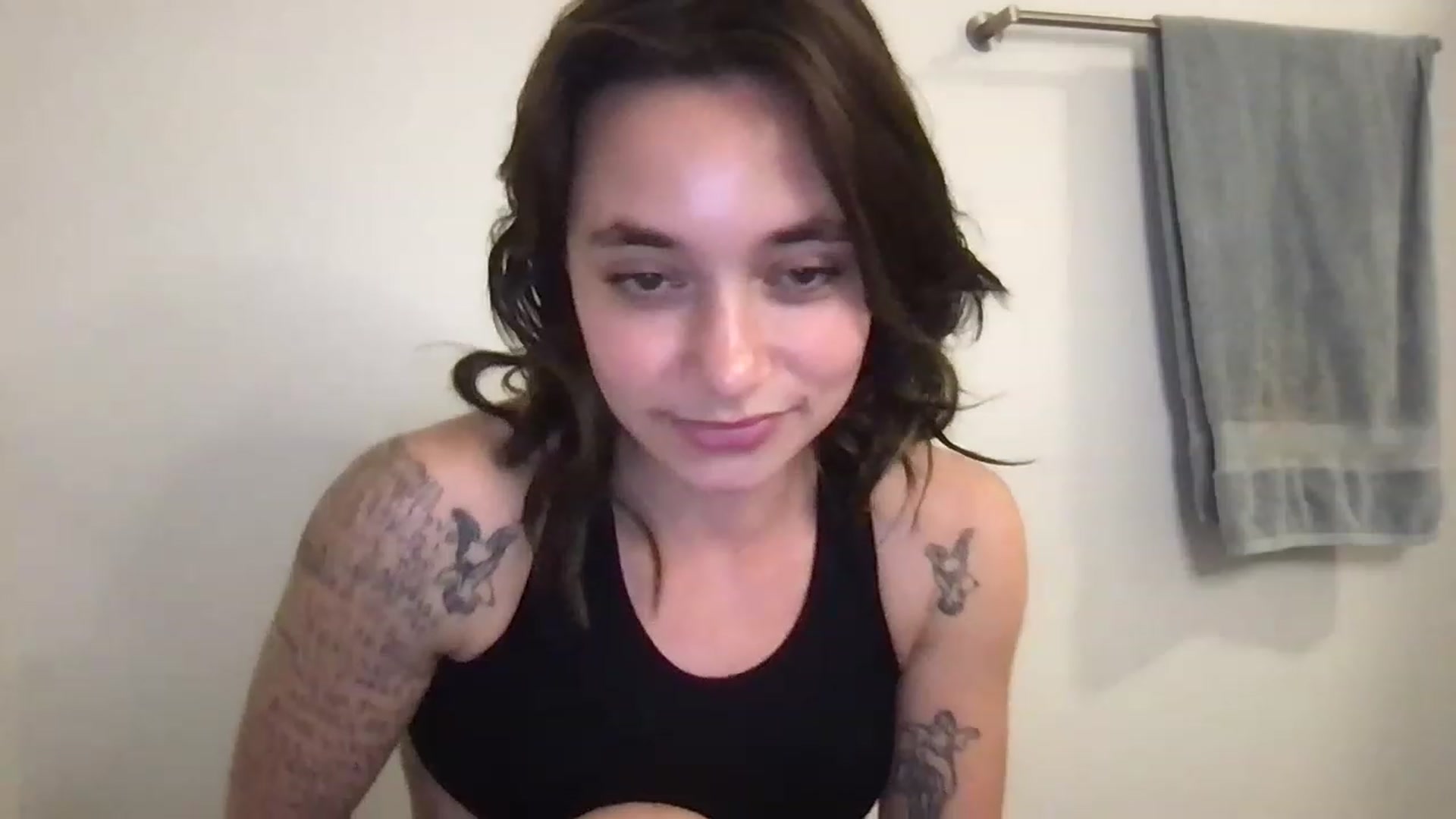Gallery image thumbnail from Norajeann's myfreecams stream on, 01/28/2023, 23:22 image 4 of 20