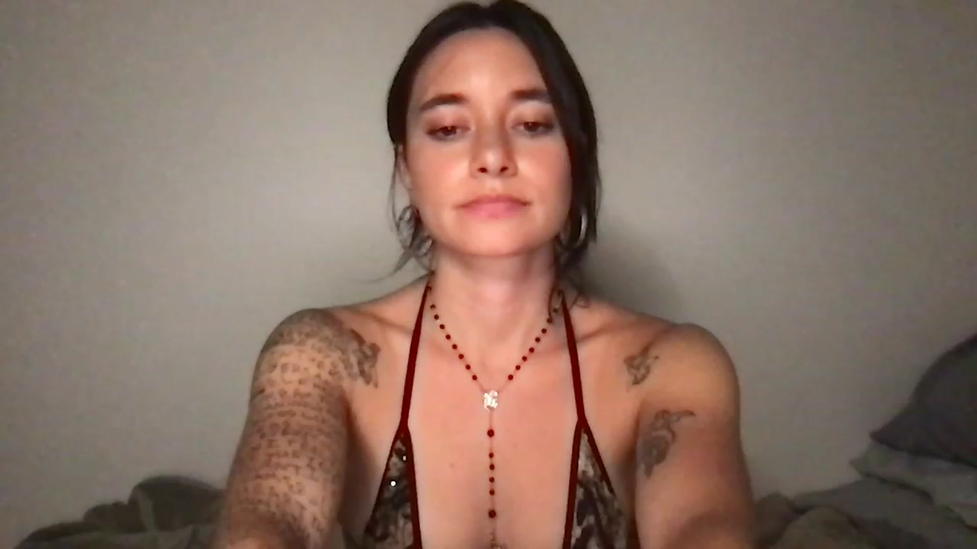 Gallery image thumbnail from Norajeann's myfreecams stream on, 05/07/2023, 08:13 image 2 of 20
