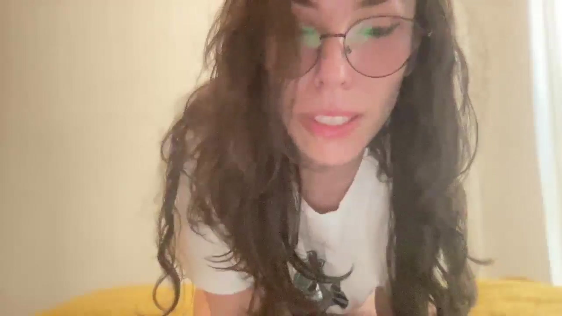 Gallery image thumbnail from Noramex's myfreecams stream on, 10/15/2024, 21:31 image 17 of 20