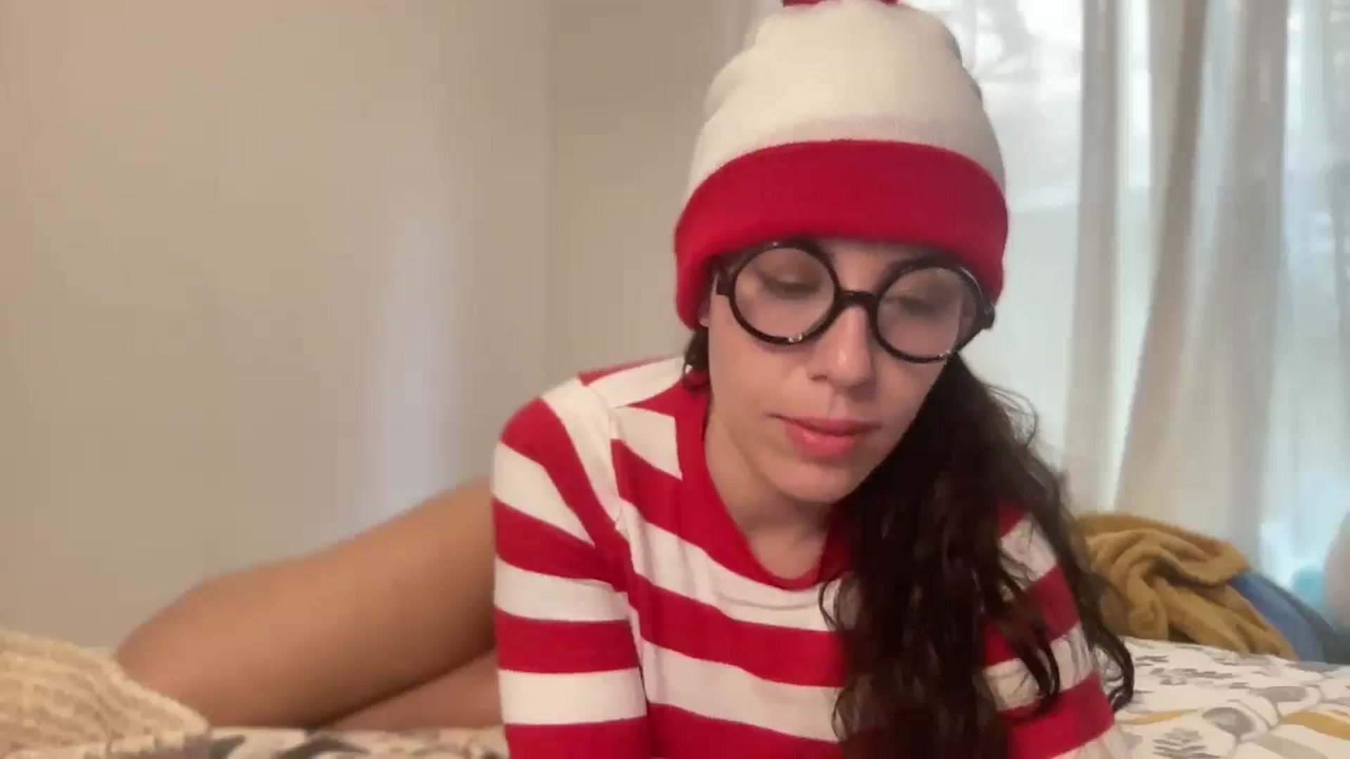 Gallery image thumbnail from Noramex's myfreecams stream on, 10/26/2024, 21:54 image 10 of 20