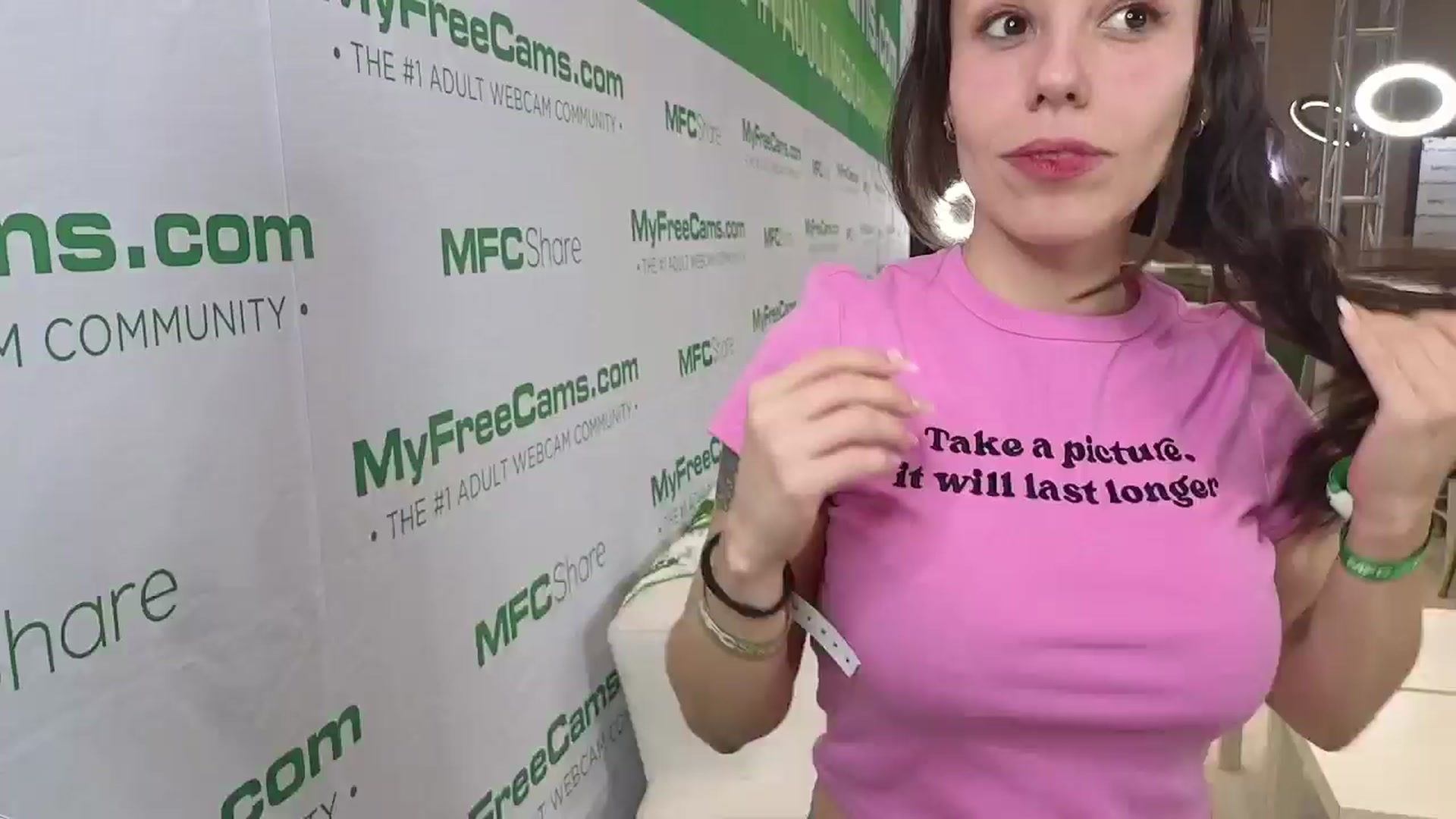 Gallery image thumbnail from Noramex's myfreecams stream on, 01/22/2025, 21:28 image 1 of 20