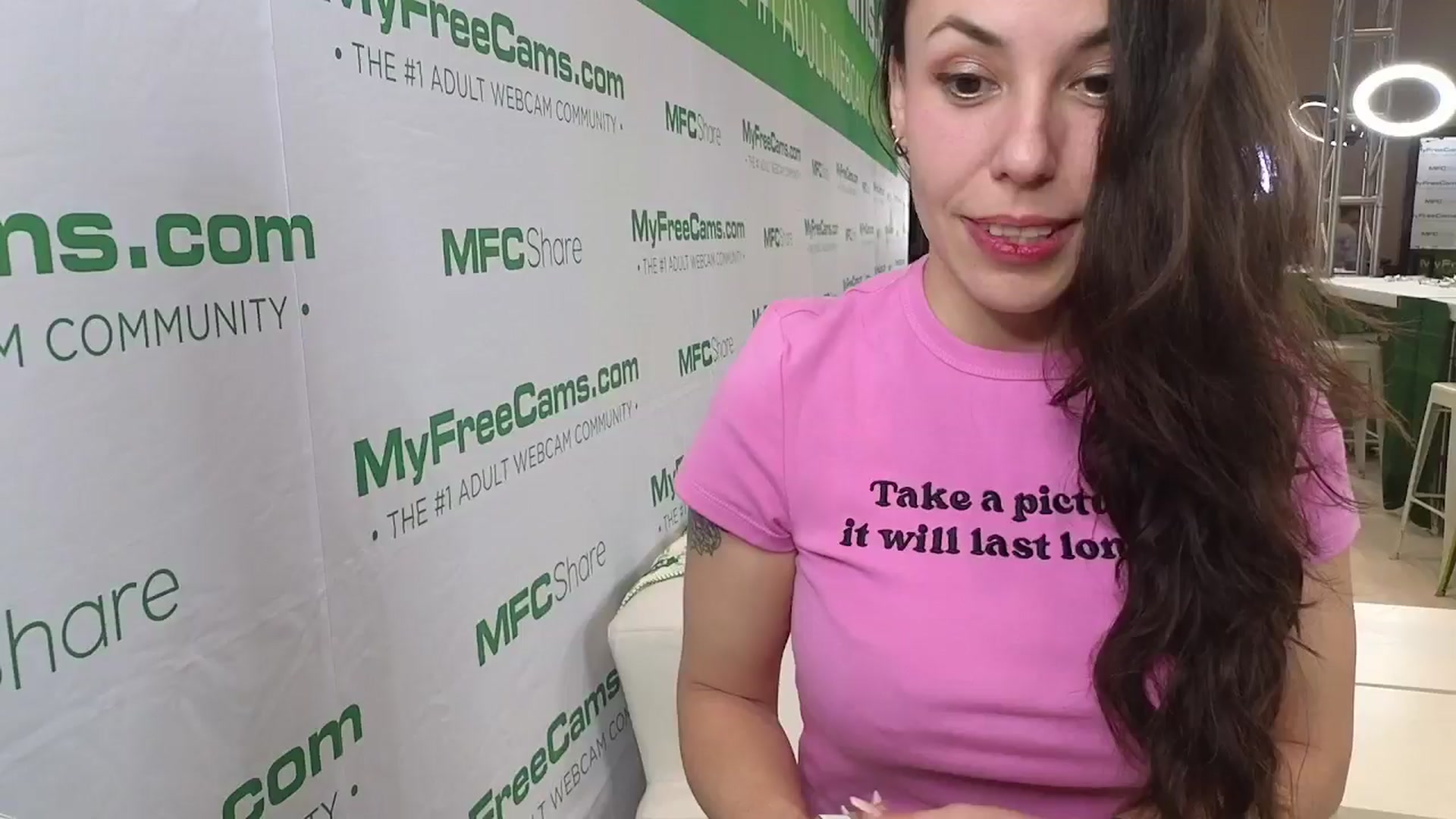 Gallery image thumbnail from Noramex's myfreecams stream on, 01/22/2025, 21:28 image 2 of 20