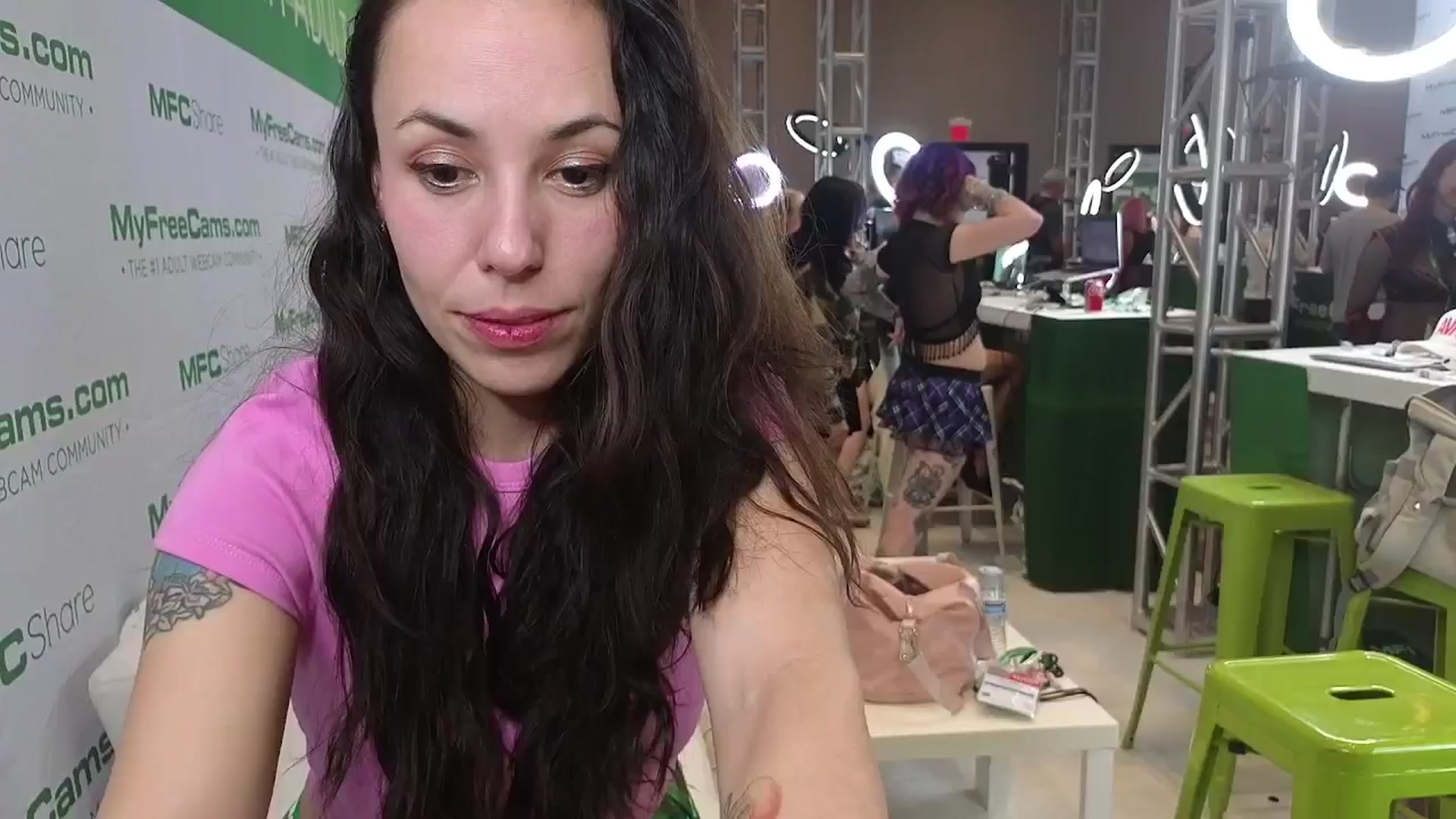 Gallery image thumbnail from Noramex's myfreecams stream on, 01/22/2025, 23:40 image 11 of 20