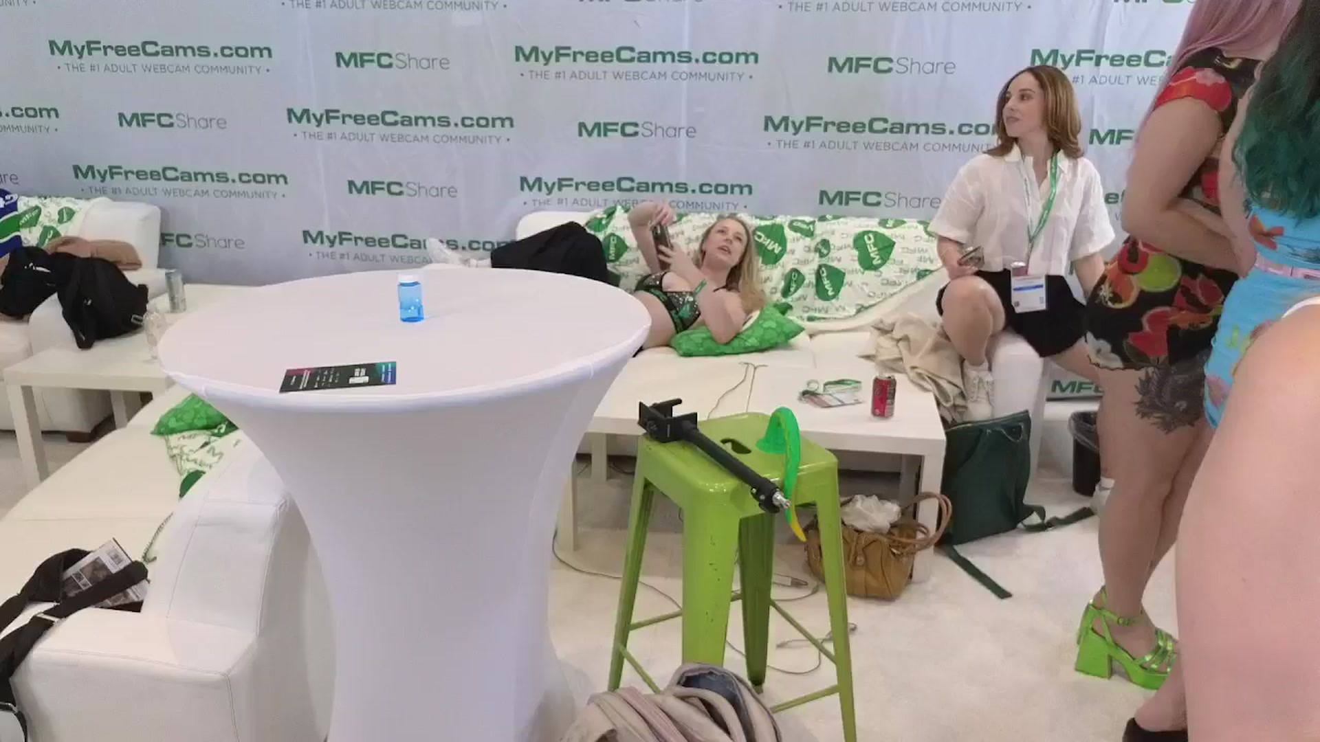Gallery image thumbnail from Noramex's myfreecams stream on, 01/24/2025, 24:11 image 18 of 20