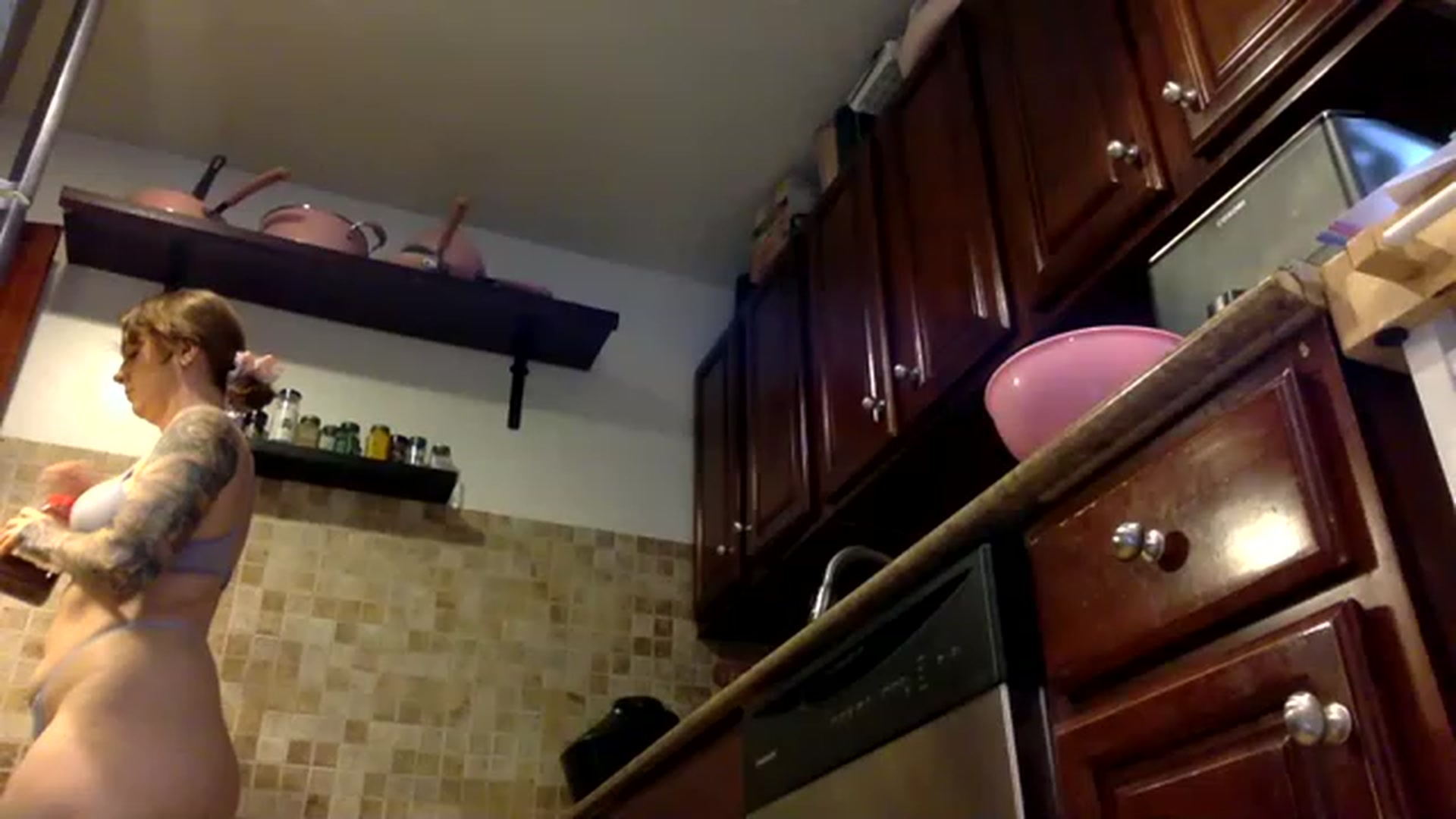 Gallery image thumbnail from Nordicdoll's myfreecams stream on, 04/15/2023, 18:10 image 18 of 20