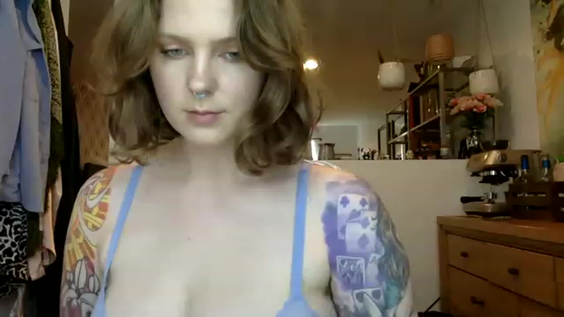 Gallery image thumbnail from Nordicdoll's myfreecams stream on, 04/15/2023, 18:10 image 12 of 20