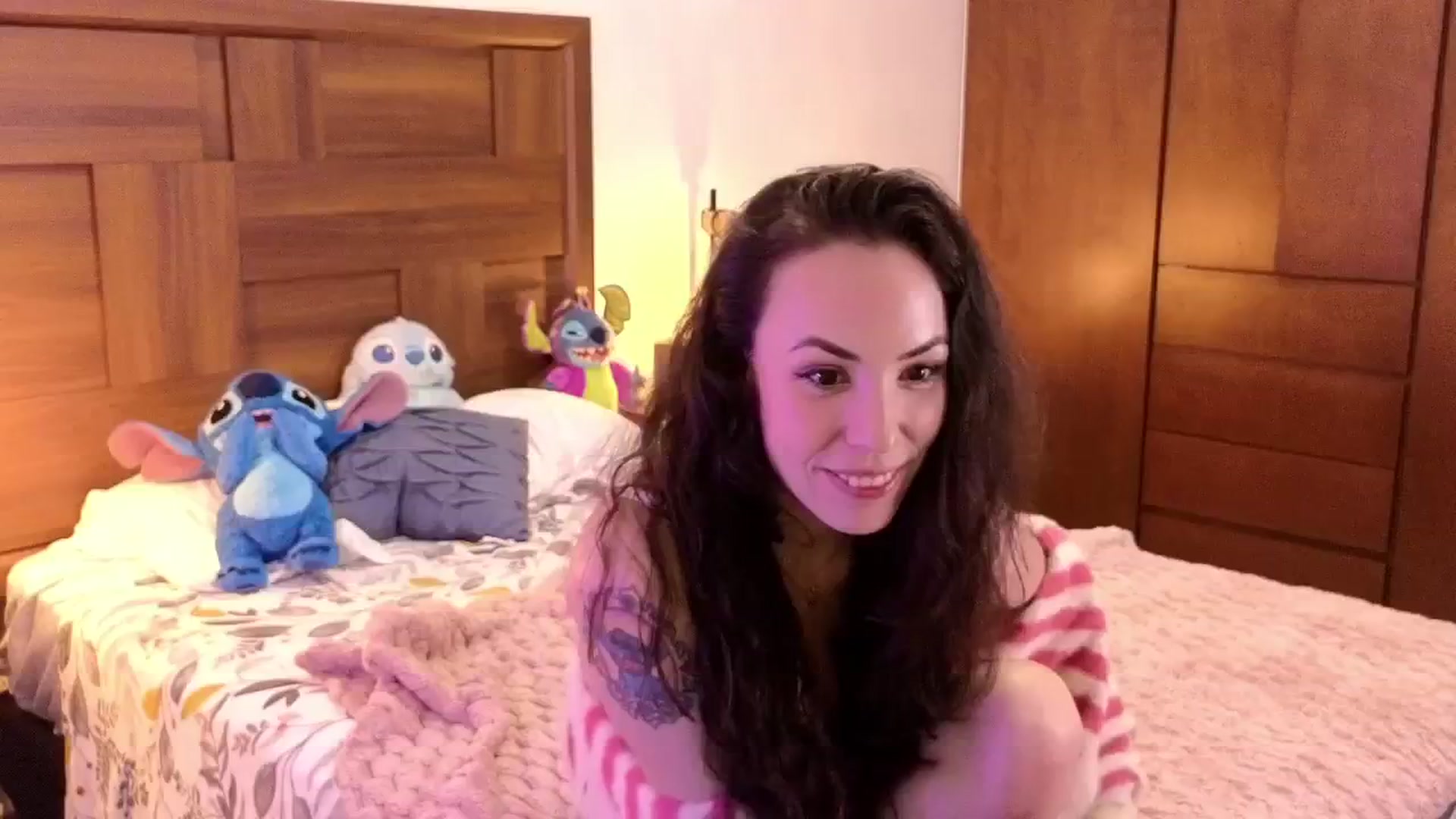 Gallery image thumbnail from Norita's myfreecams stream on, 03/21/2025, 06:41 image 6 of 20