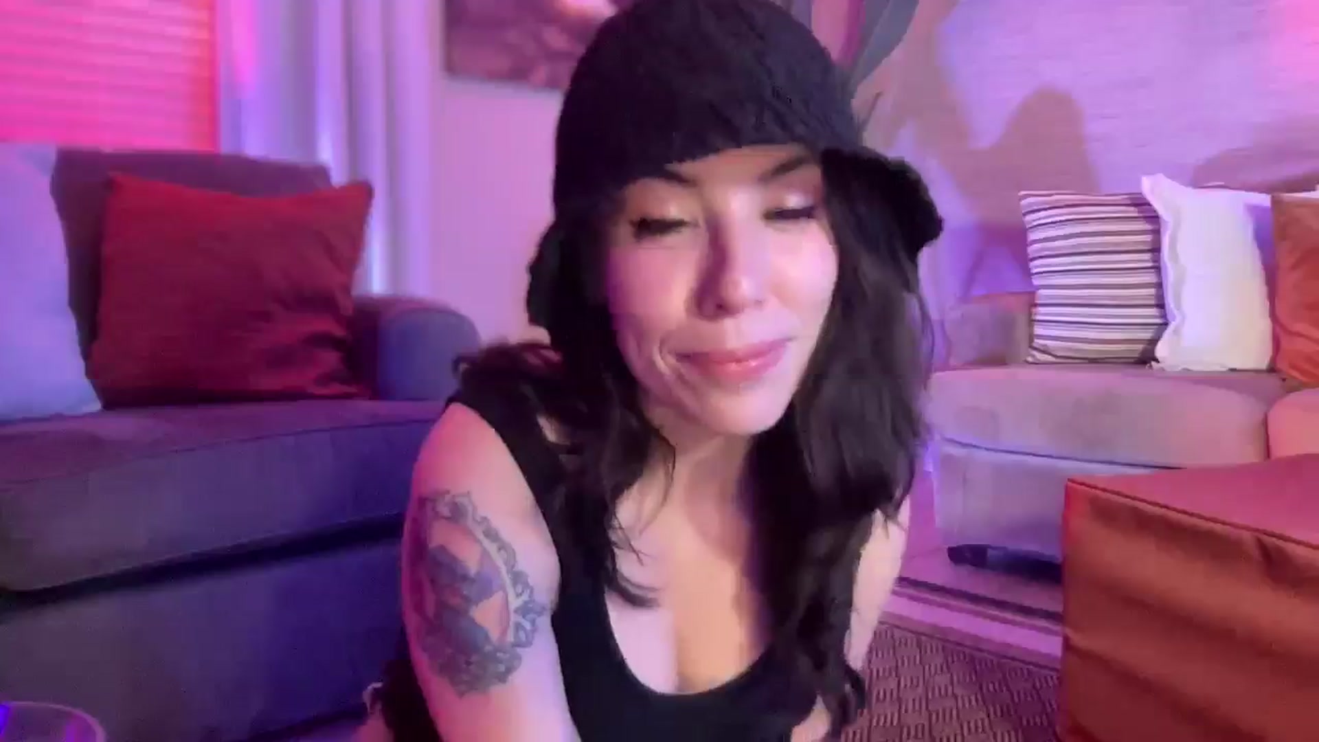 Gallery image thumbnail from Norita's myfreecams stream on, 10/04/2025, 04:42 image 5 of 20
