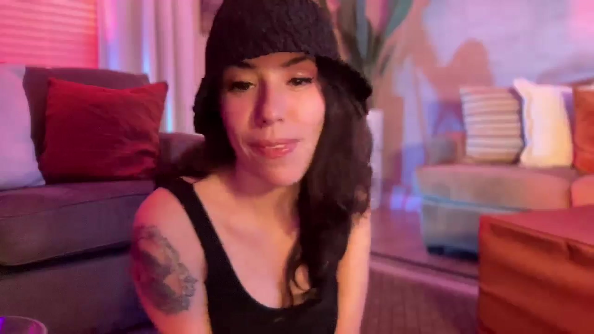 Gallery image thumbnail from Norita's myfreecams stream on, 10/04/2025, 04:42 image 4 of 20