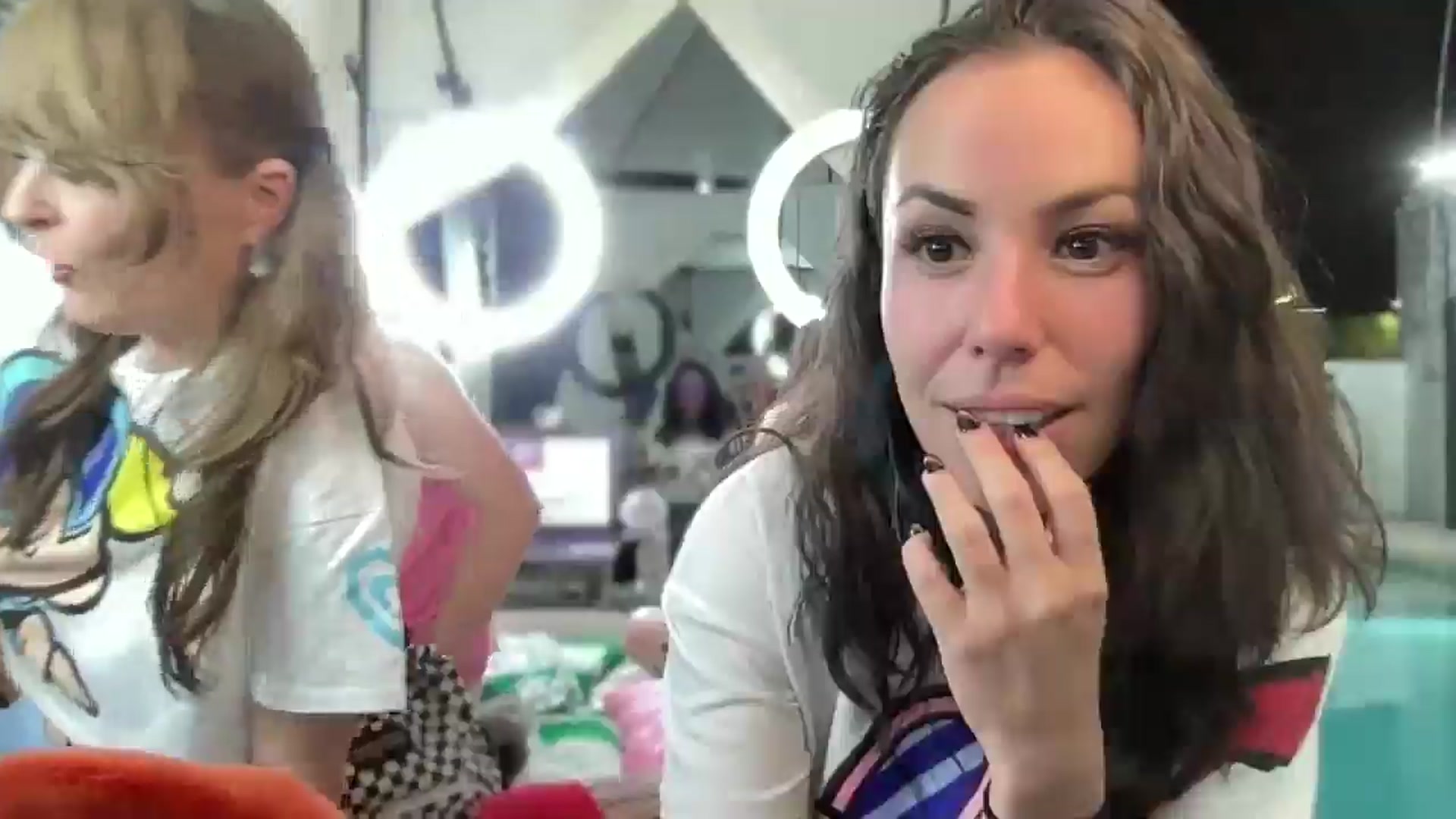 Gallery image thumbnail from Norita's myfreecams stream on, 10/07/2025, 03:11 image 16 of 20