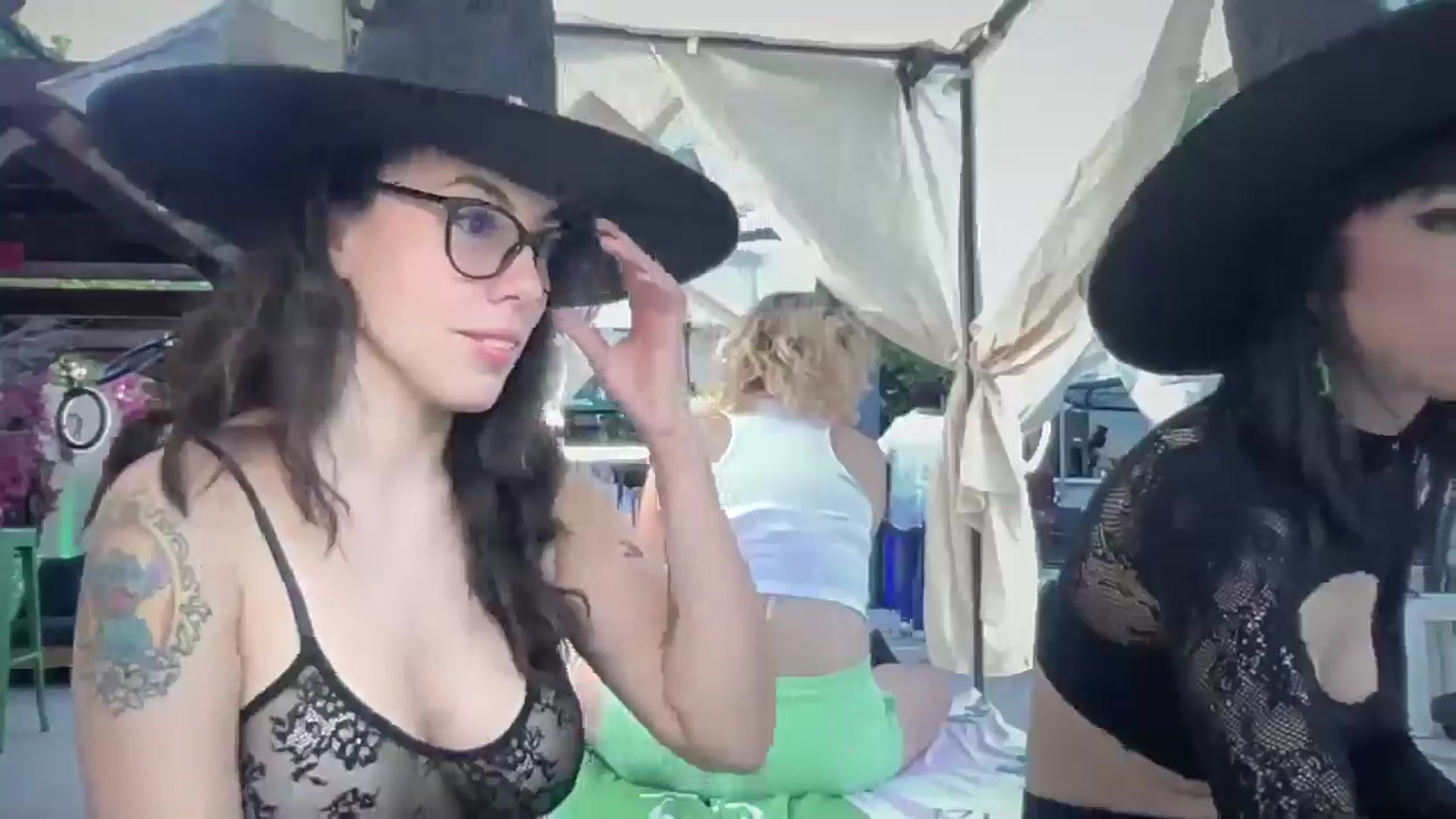 Gallery image thumbnail from Norita's myfreecams stream on, 10/08/2025, 24:18 image 18 of 20