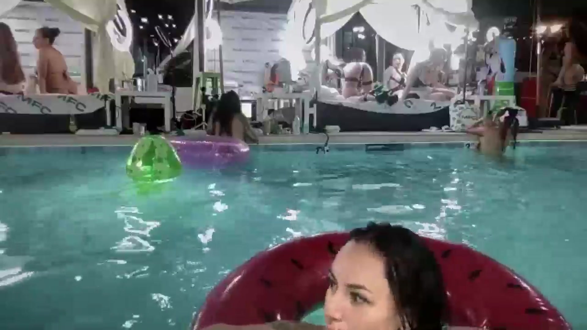 Gallery image thumbnail from Norita's myfreecams stream on, 10/09/2025, 04:57 image 18 of 20