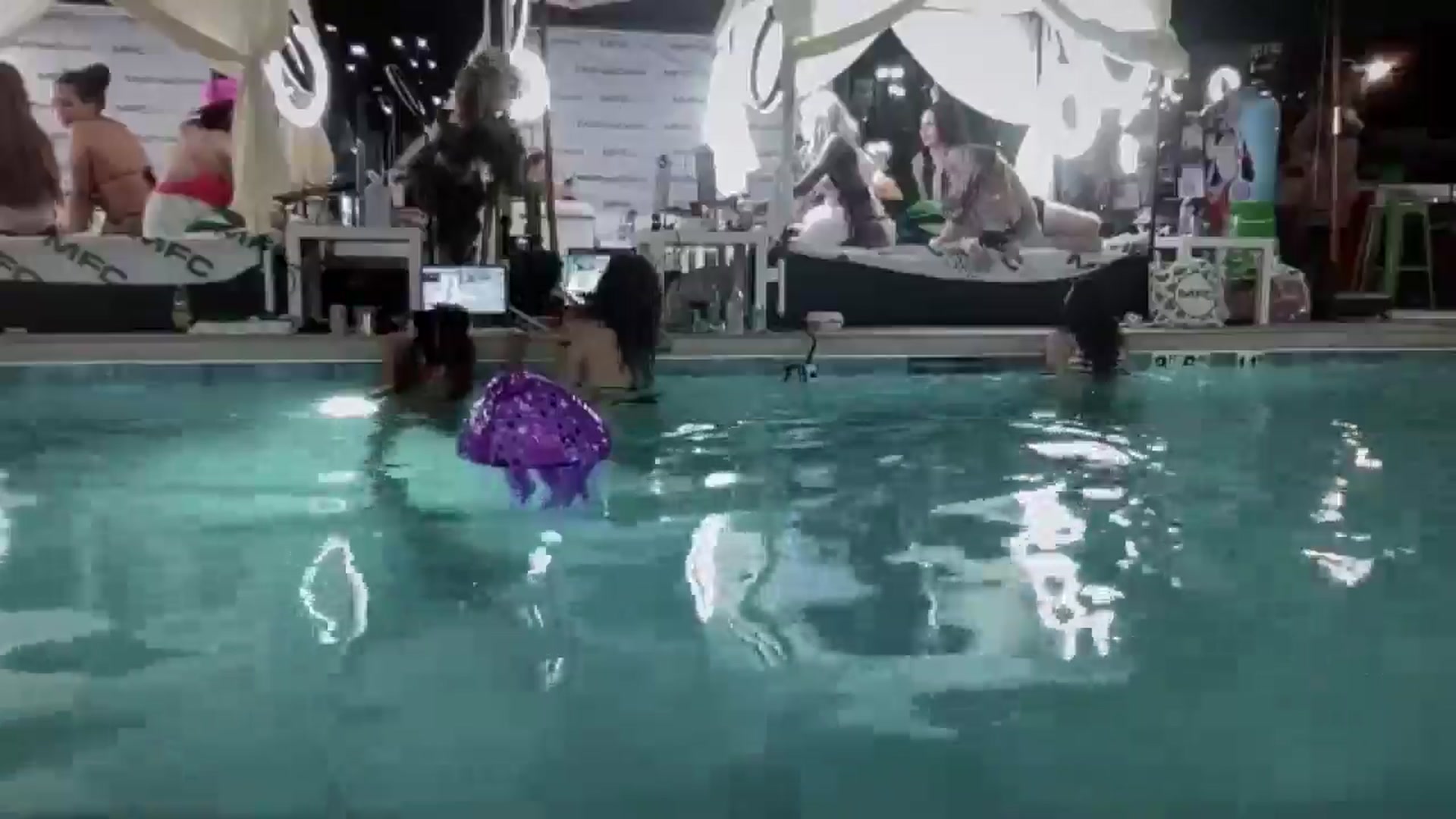 Gallery image thumbnail from Norita's myfreecams stream on, 10/09/2025, 04:57 image 17 of 20