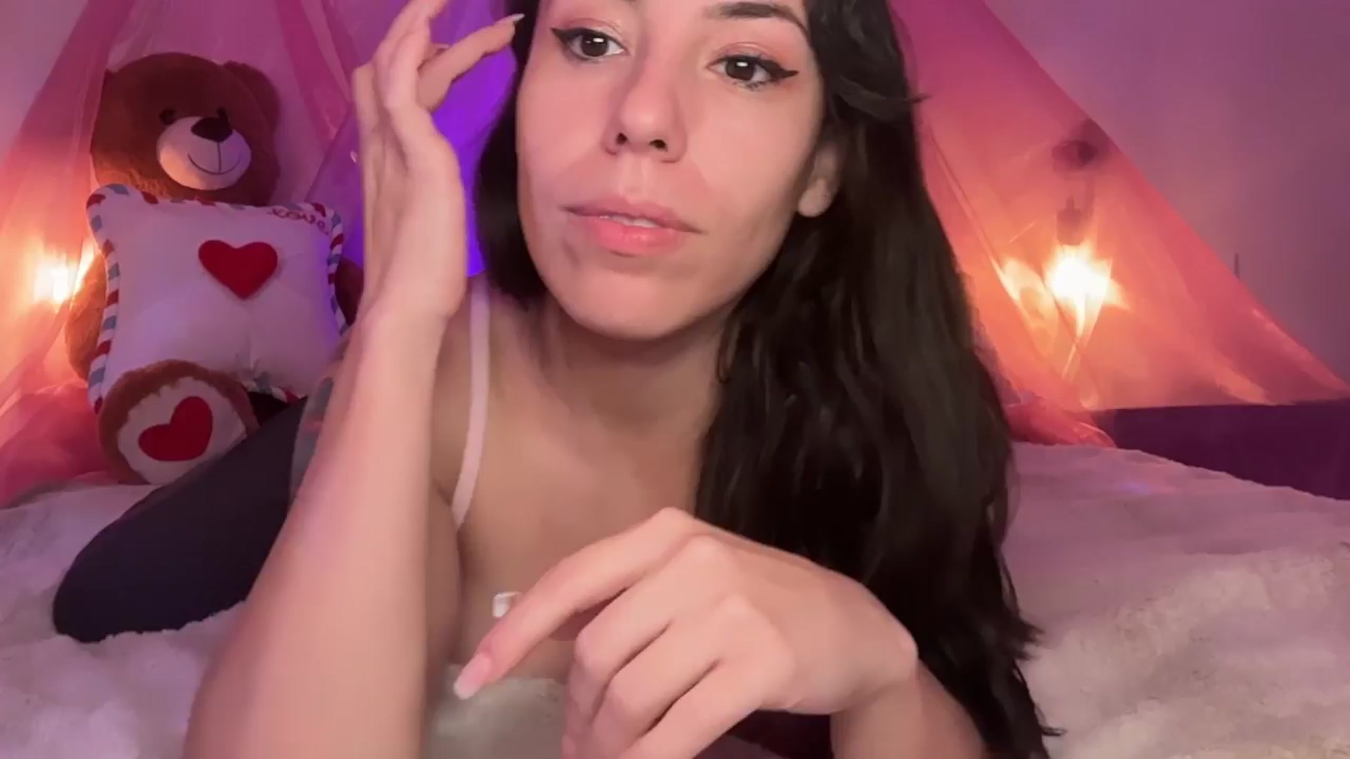 Gallery image thumbnail from Norita's myfreecams stream on, 02/05/2026, 21:57 image 6 of 20
