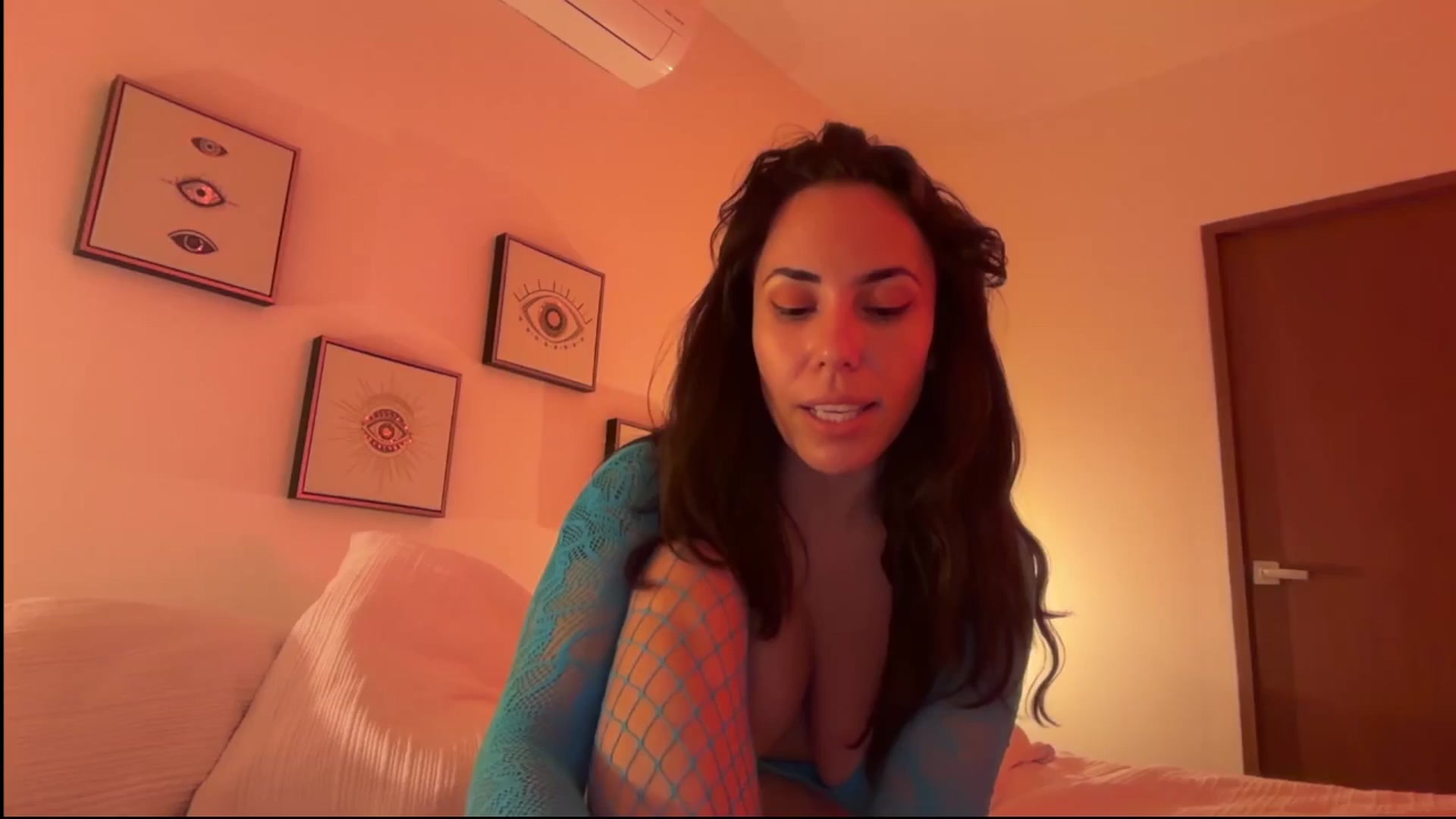 Gallery image thumbnail from Norita's myfreecams stream on, 04/05/2026, 08:02 image 5 of 20