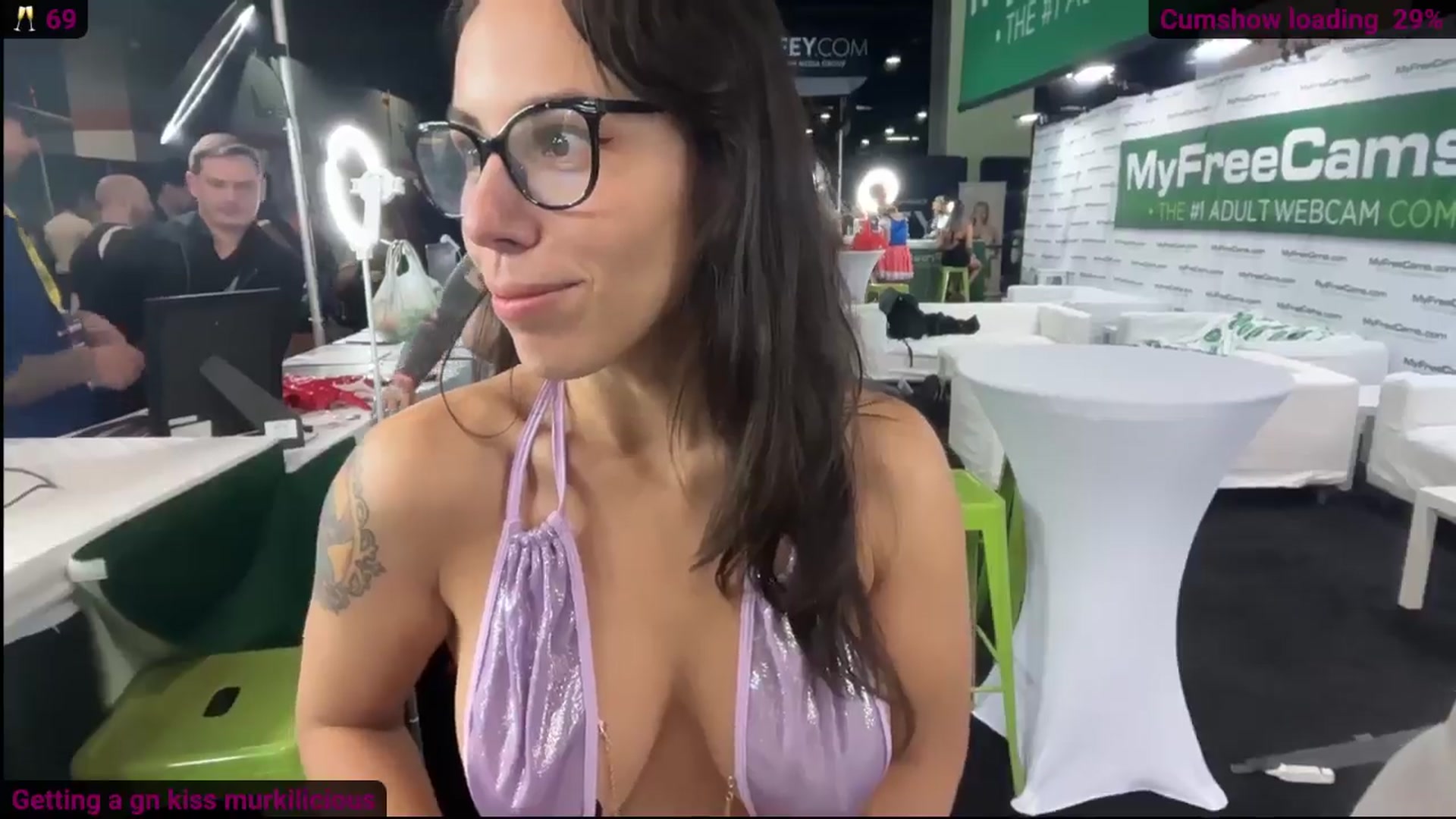 Gallery image thumbnail from Norita's myfreecams stream on, 04/12/2026, 24:52 image 17 of 20
