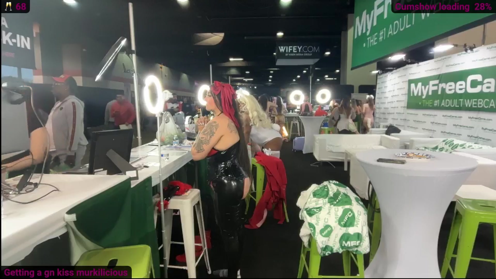 Gallery image thumbnail from Norita's myfreecams stream on, 04/12/2026, 24:52 image 6 of 20