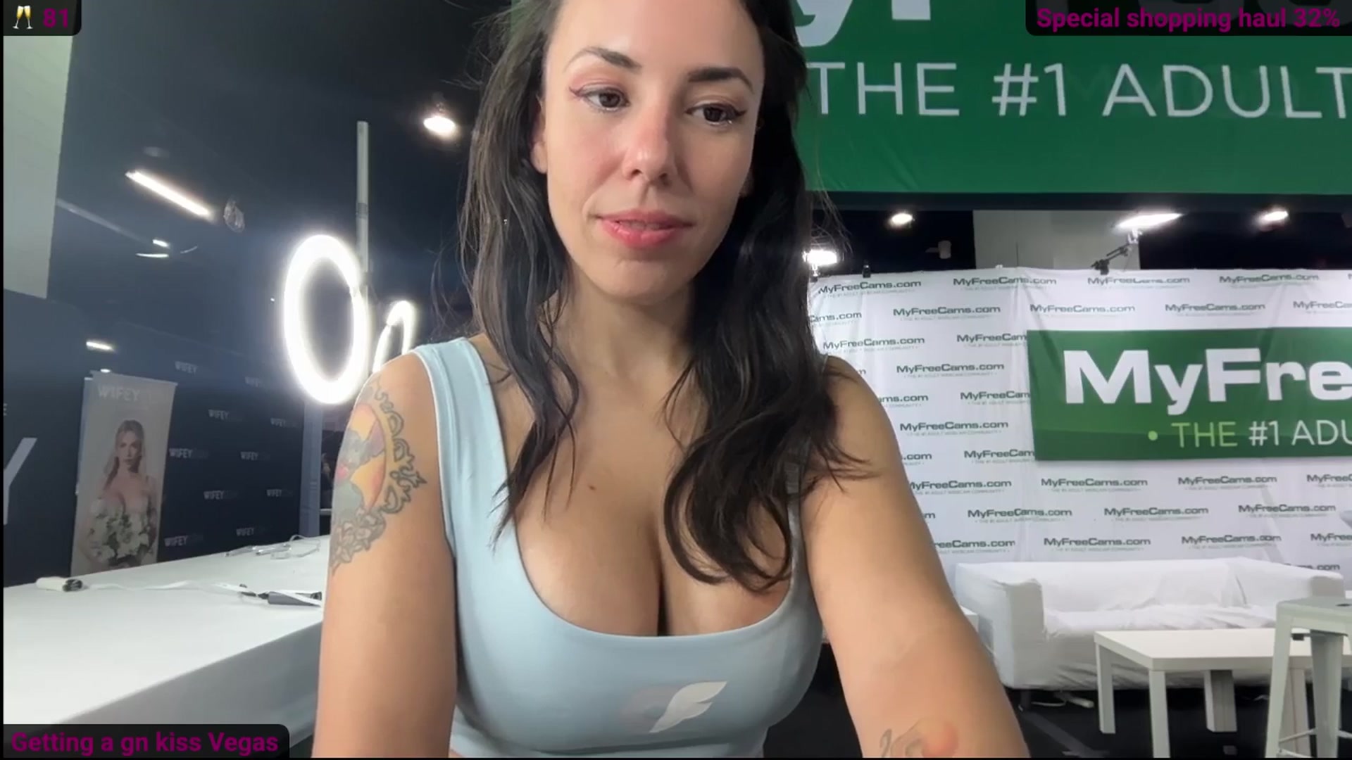 Gallery image thumbnail from Norita's myfreecams stream on, 04/12/2026, 20:08 image 18 of 20