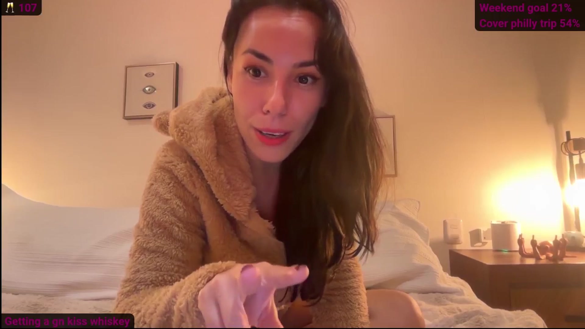 Gallery image thumbnail from Norita's myfreecams stream on, 04/19/2026, 04:31 image 8 of 20