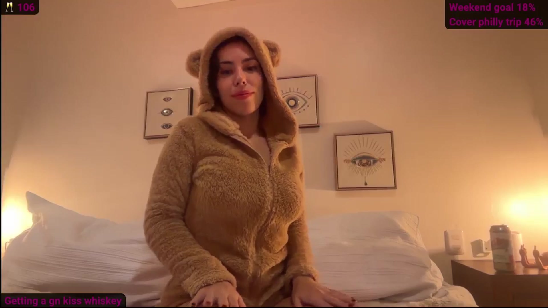 Gallery image thumbnail from Norita's myfreecams stream on, 04/19/2026, 04:31 image 2 of 20