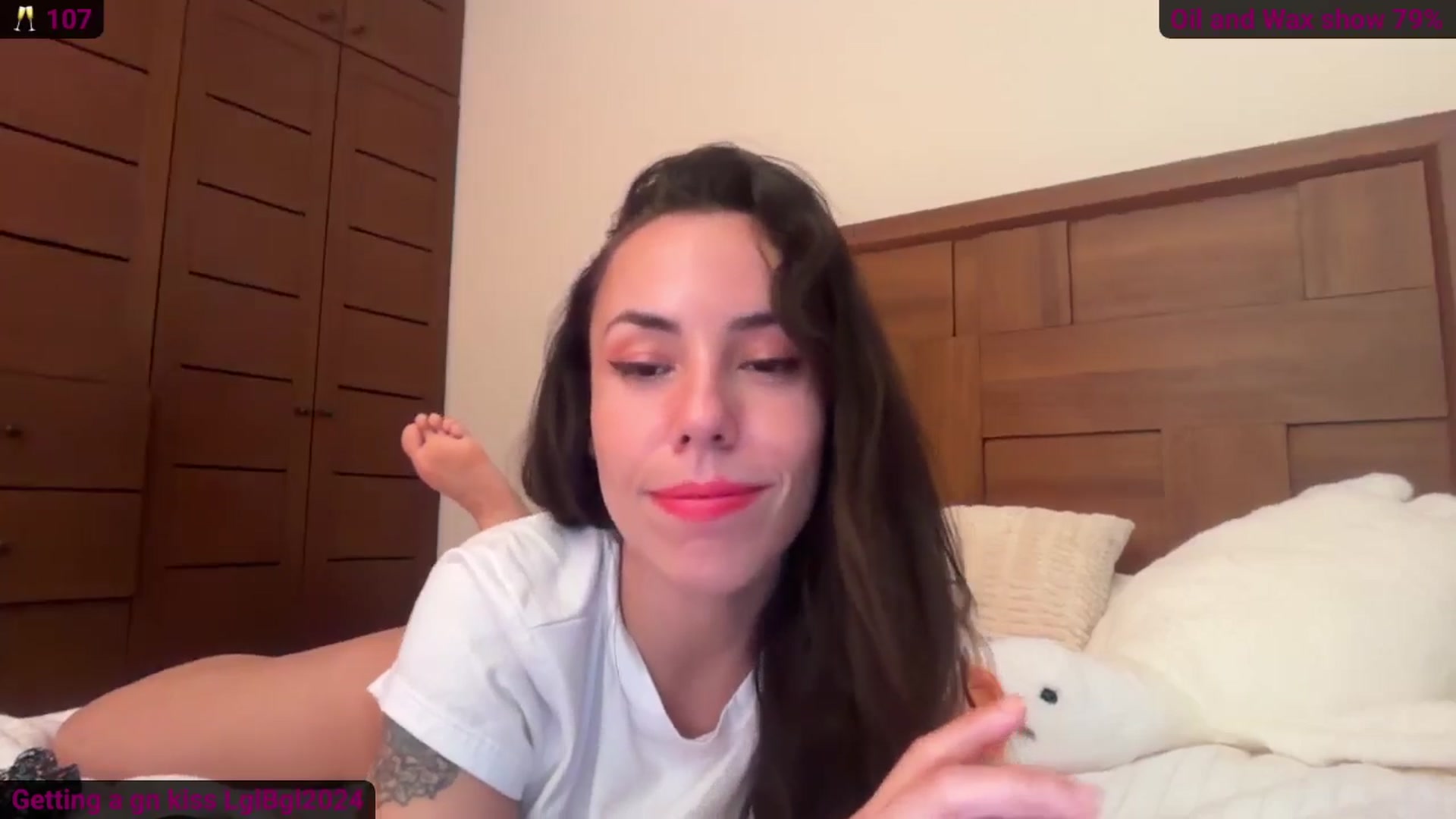Gallery image thumbnail from Norita's myfreecams stream on, 04/26/2026, 02:26 image 16 of 20