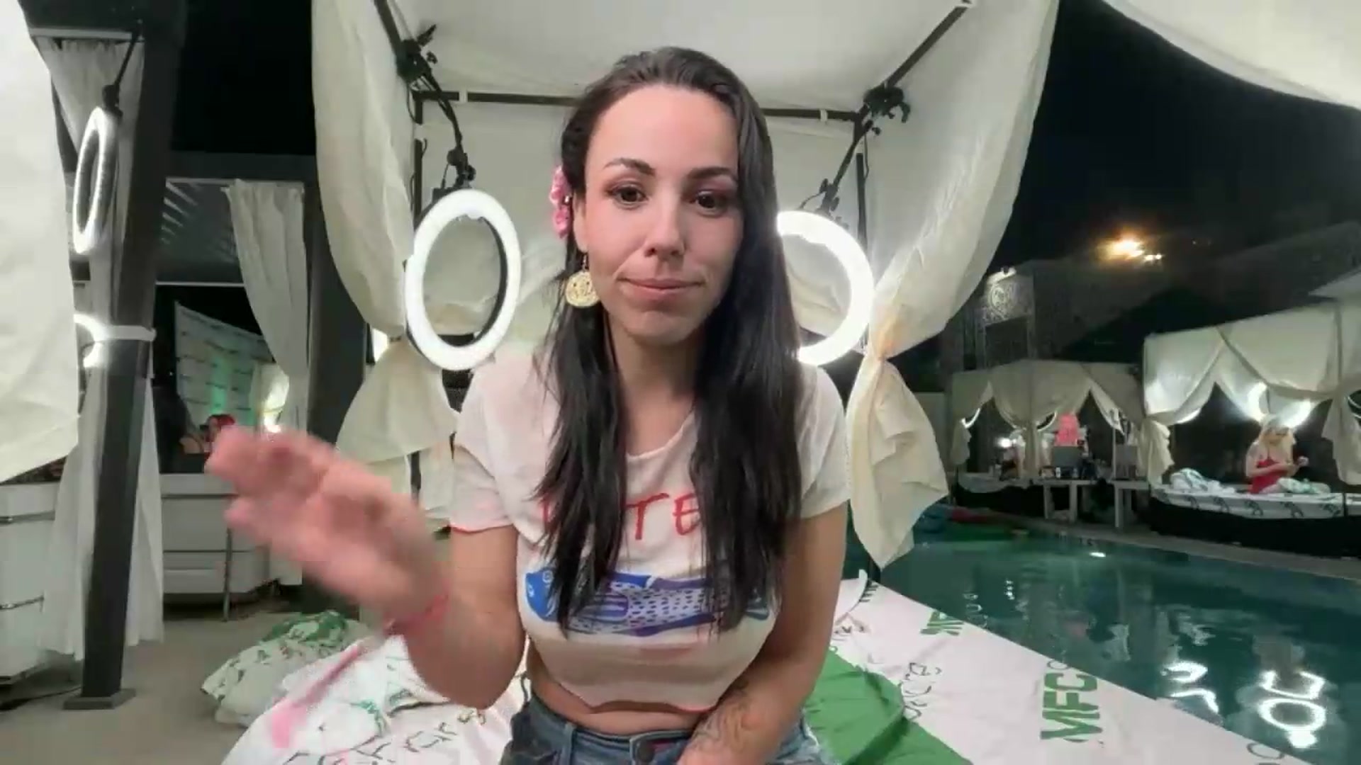 Gallery image thumbnail from Norita's myfreecams stream on, 05/19/2026, 05:15 image 17 of 20