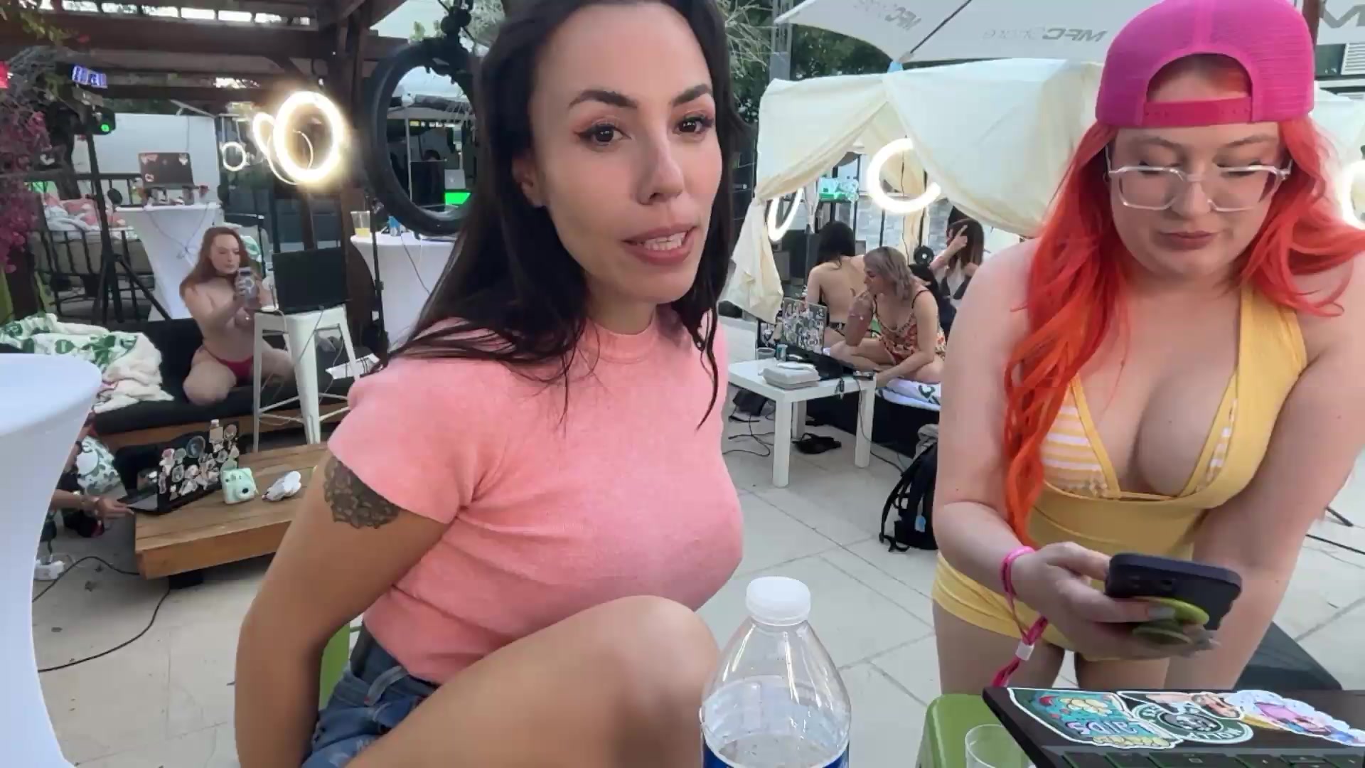 Gallery image thumbnail from Norita's myfreecams stream on, 05/20/2026, 02:06 image 16 of 20
