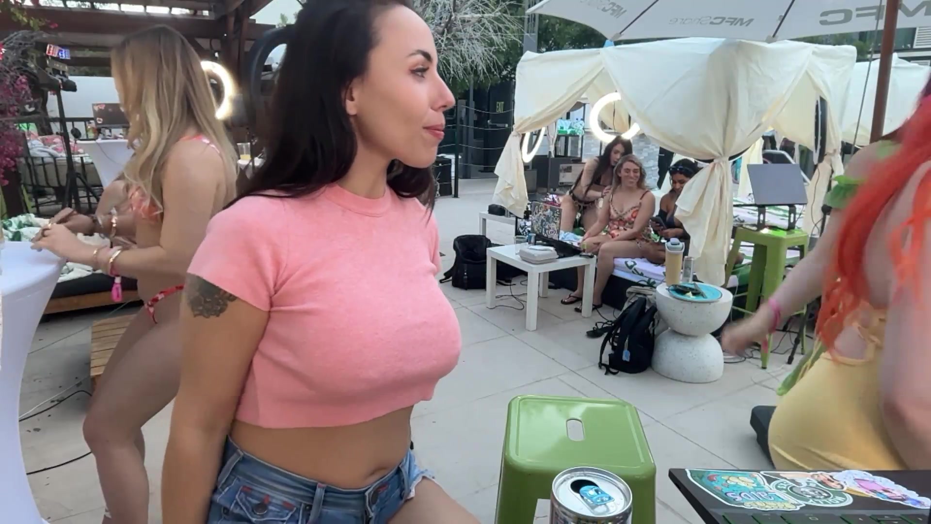Gallery image thumbnail from Norita's myfreecams stream on, 05/20/2026, 02:06 image 13 of 20