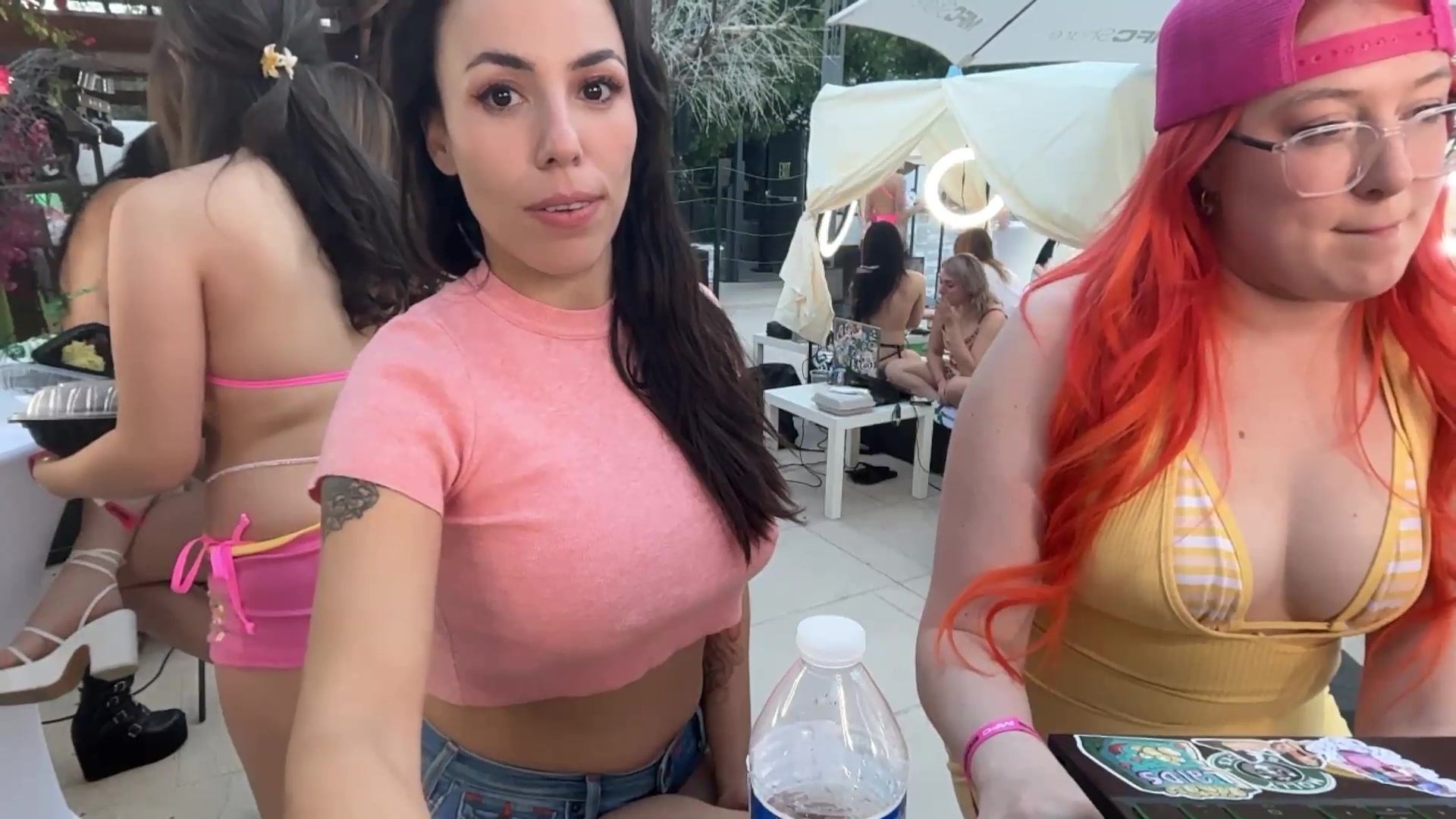Gallery image thumbnail from Norita's myfreecams stream on, 05/20/2026, 02:06 image 18 of 20