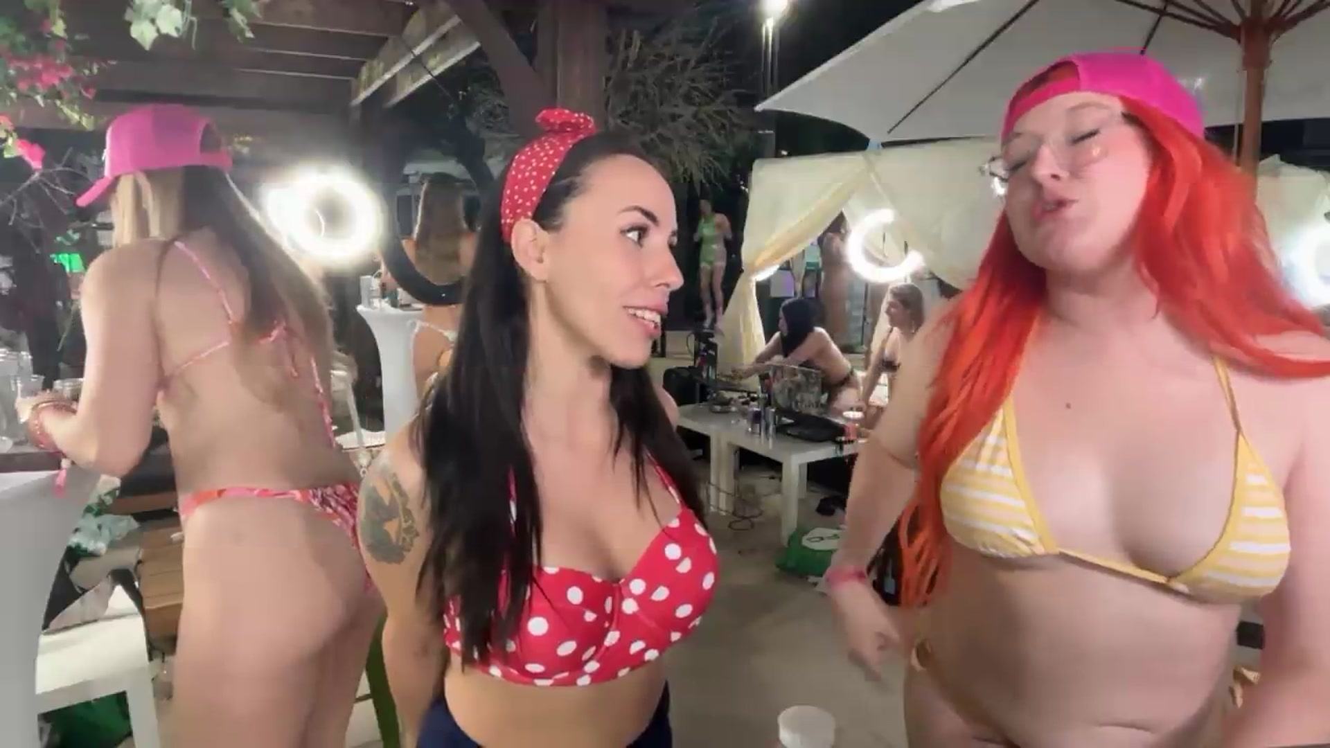 Gallery image thumbnail from Norita's myfreecams stream on, 05/20/2026, 04:33 image 17 of 20
