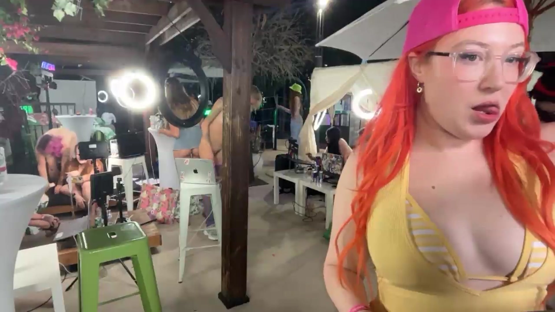 Gallery image thumbnail from Norita's myfreecams stream on, 05/20/2026, 04:33 image 10 of 20