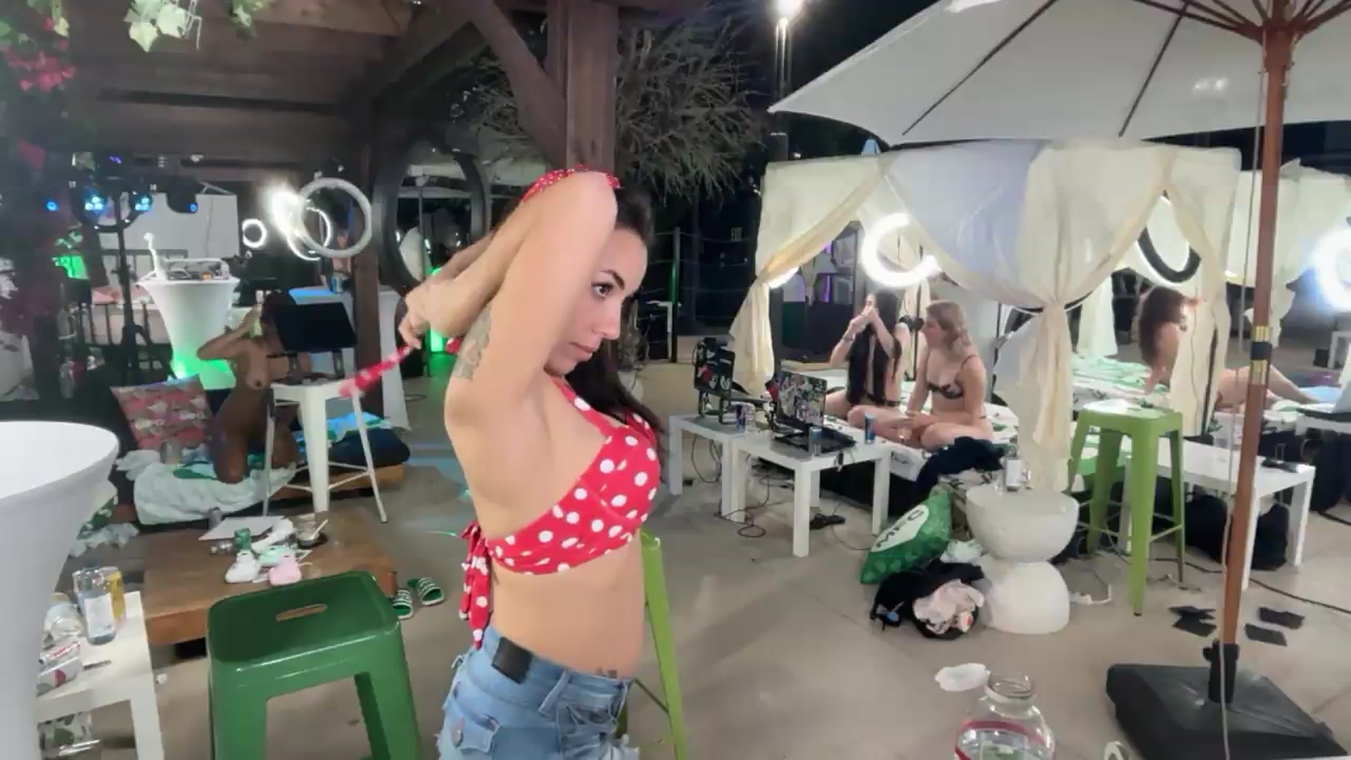 Gallery image thumbnail from Norita's myfreecams stream on, 05/20/2026, 06:36 image 16 of 20