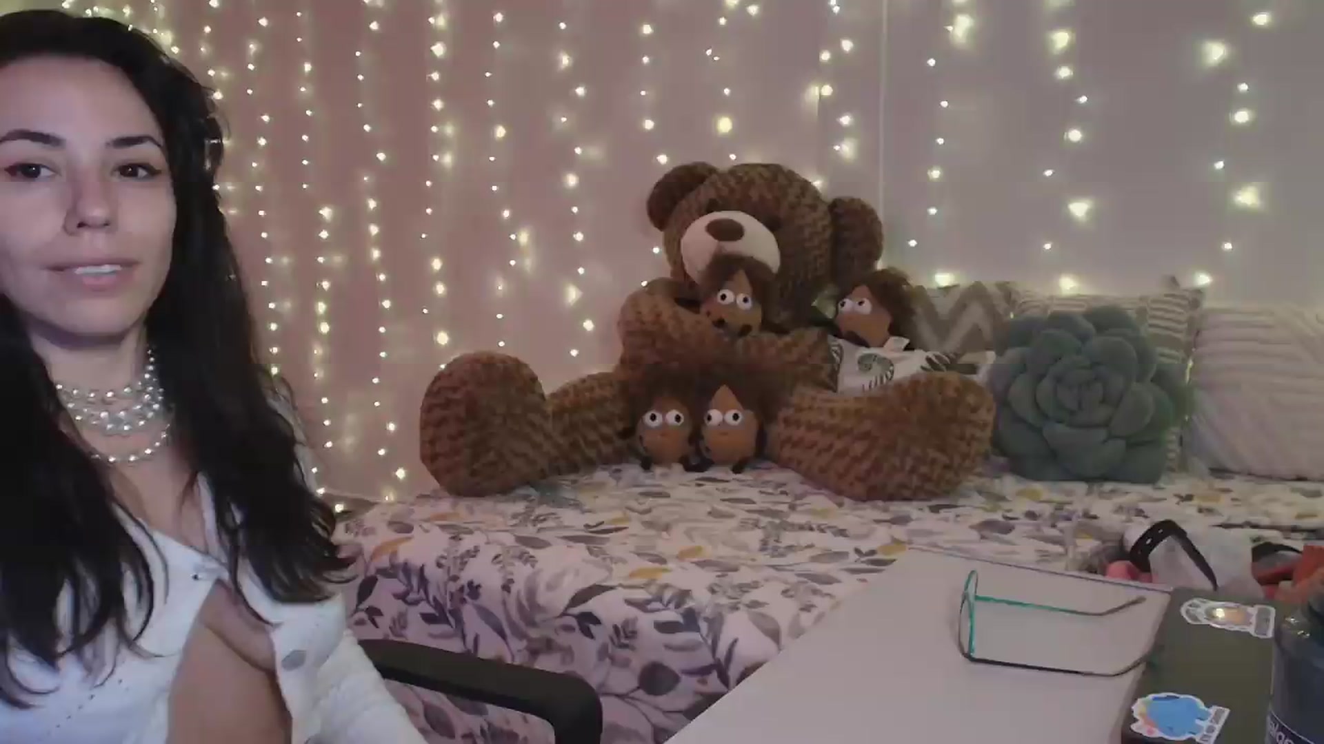 Gallery image thumbnail from Norita's myfreecams stream on, 06/08/2026, 05:42 image 12 of 20