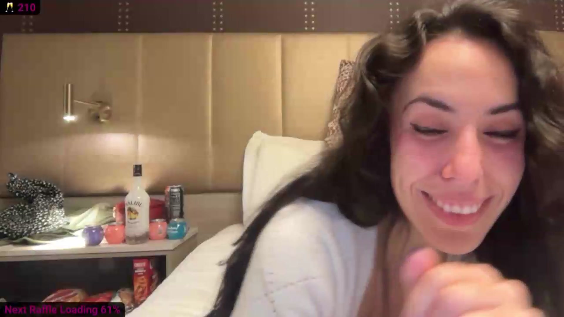 Gallery image thumbnail from Norita's myfreecams stream on, 10/04/2026, 07:52 image 18 of 20