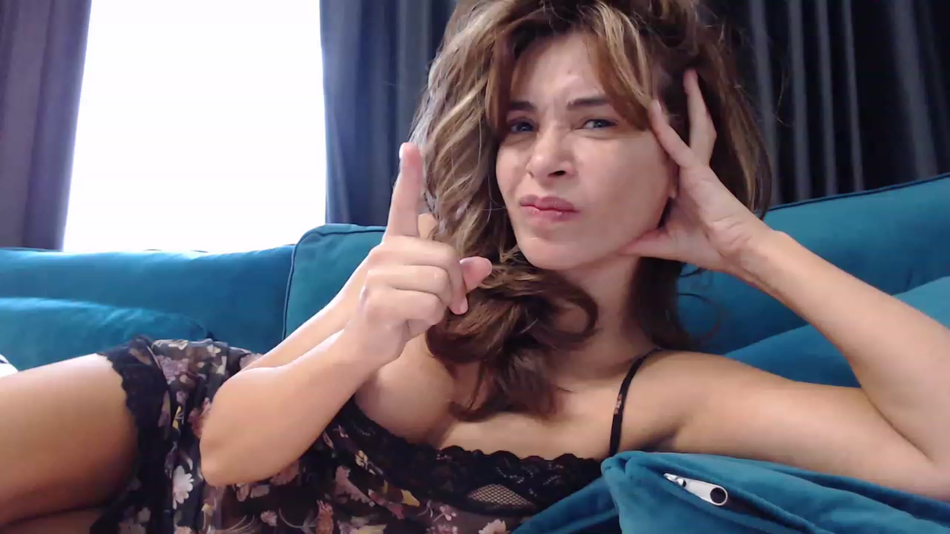 Gallery image thumbnail from NormalGirl's myfreecams stream on, 12/03/2022, 09:02 image 16 of 20